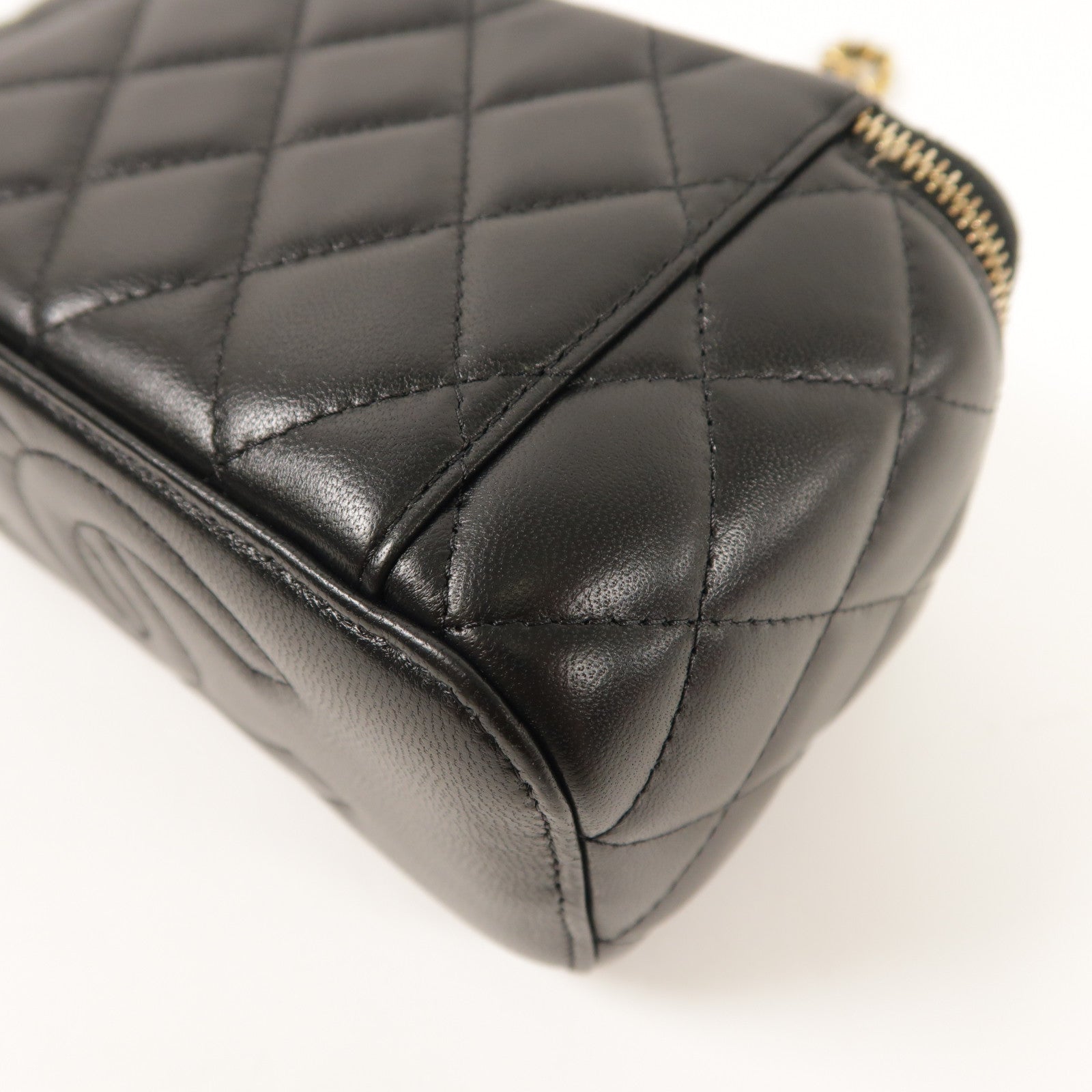 CHANEL 羊皮皮革Vanity Case Gold Ball金扣肩背袋