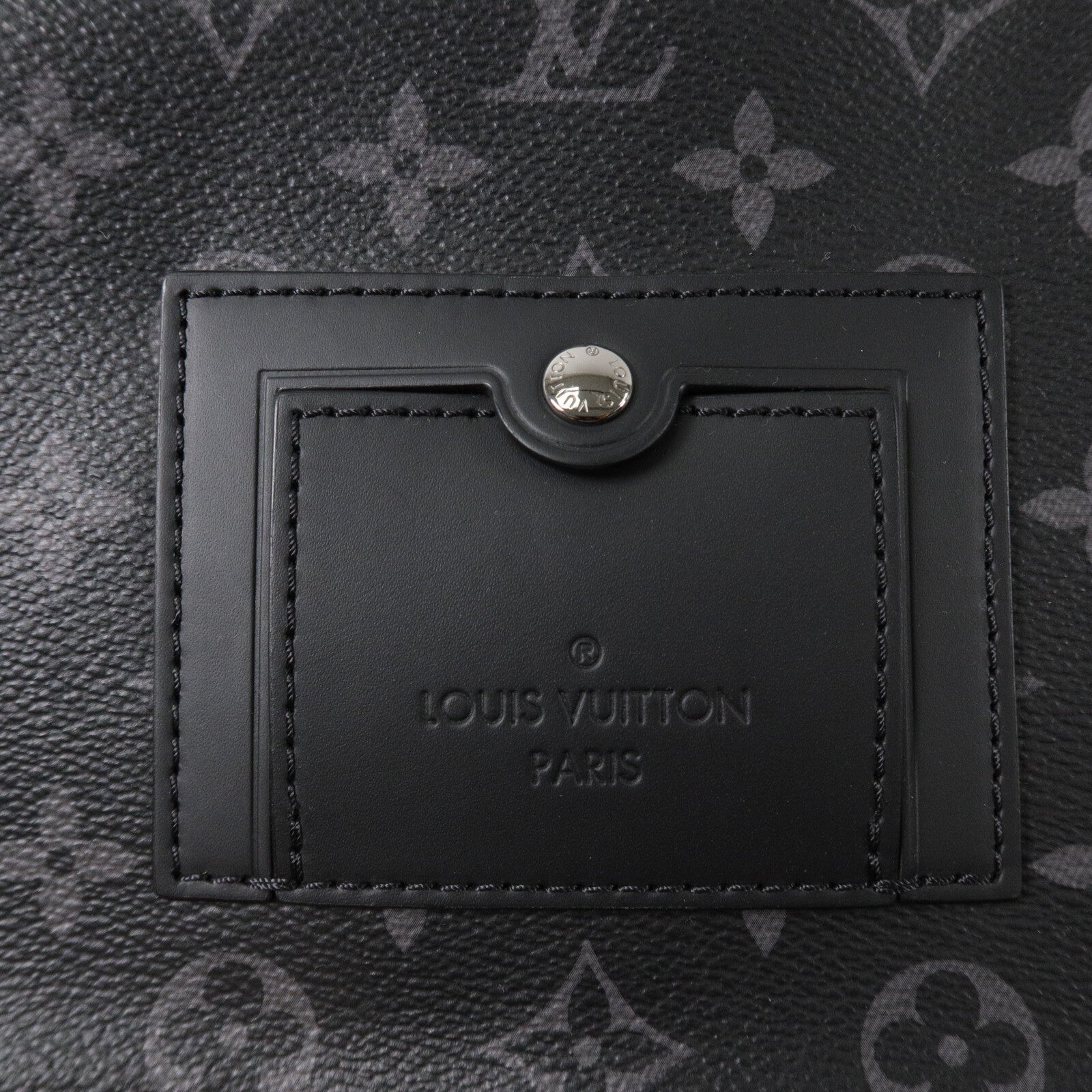 LOUIS VUITTON Monogram Eclipse Messenger PM Voyager肩背袋