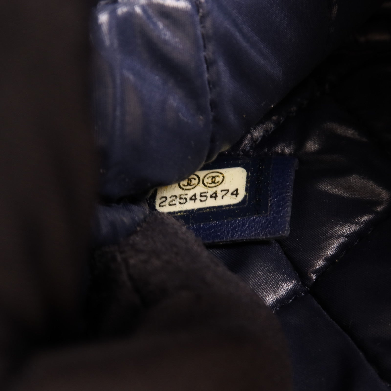 CHANEL 羊皮皮革Pouch銀扣手拿包