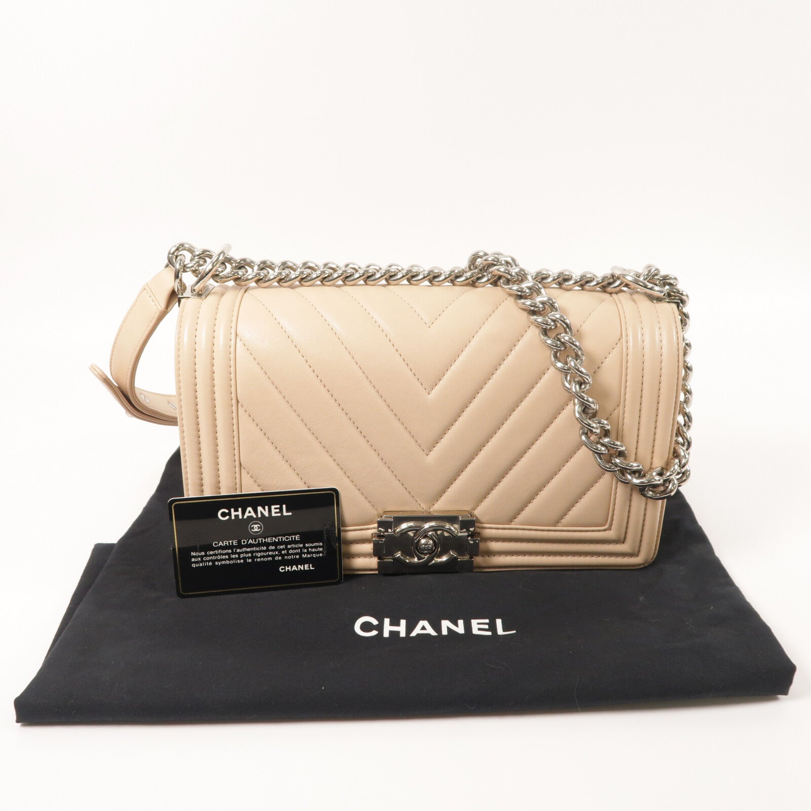 CHANEL 牛皮皮革Boy 25銀扣鏈帶肩背袋