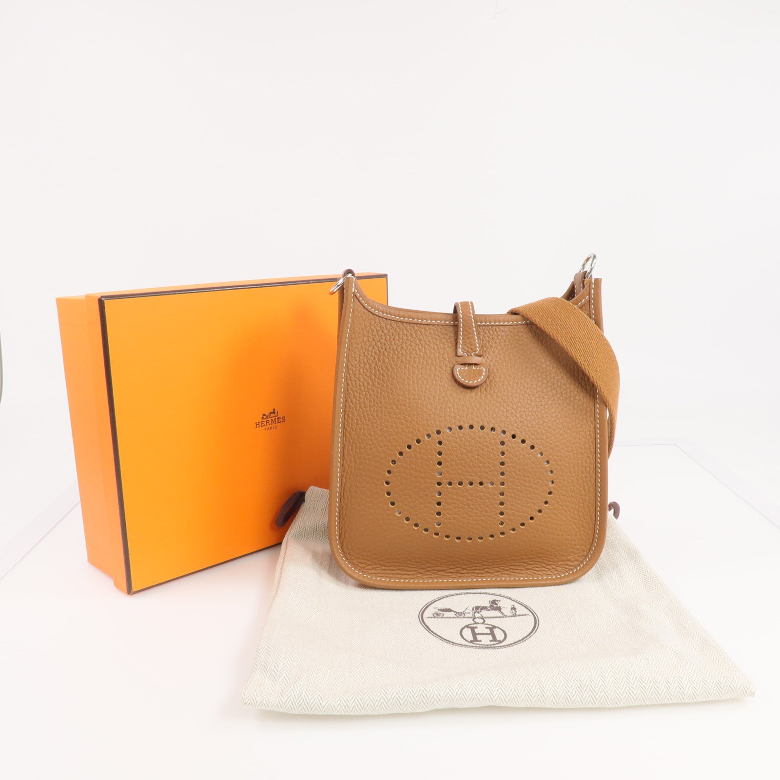 HERMES Clemence皮革Evelyne TPM銀扣肩背袋Gold