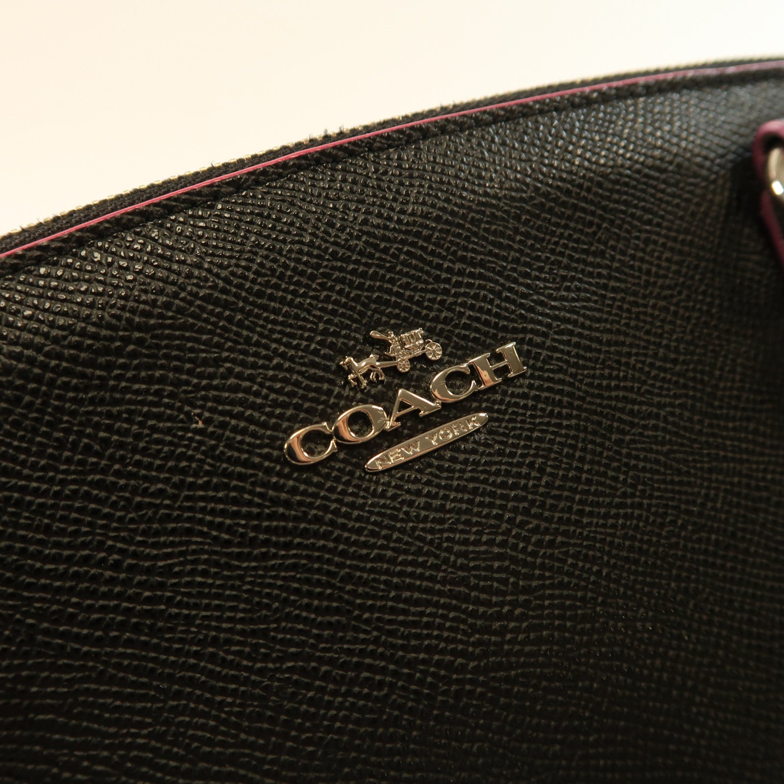 COACH 牛皮皮革Shoulder Bag銀扣肩背袋黑色