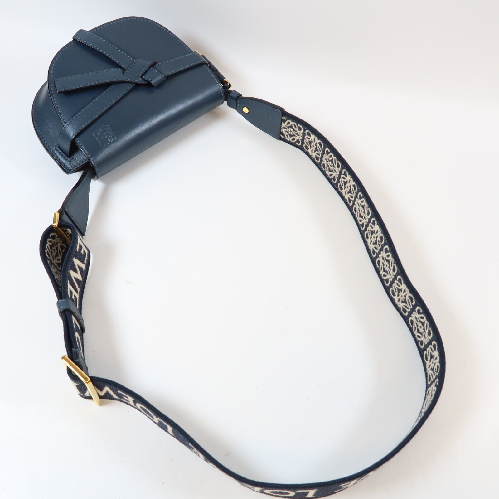 LOEWE 牛皮皮革Mini Gate金扣肩背袋深藍色