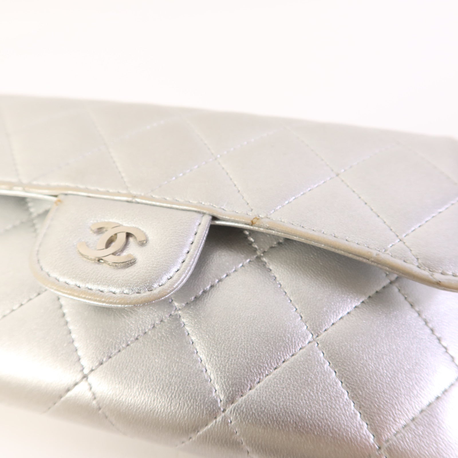 CHANEL 羊皮皮革Trifold Long Wallet銀扣長錢包