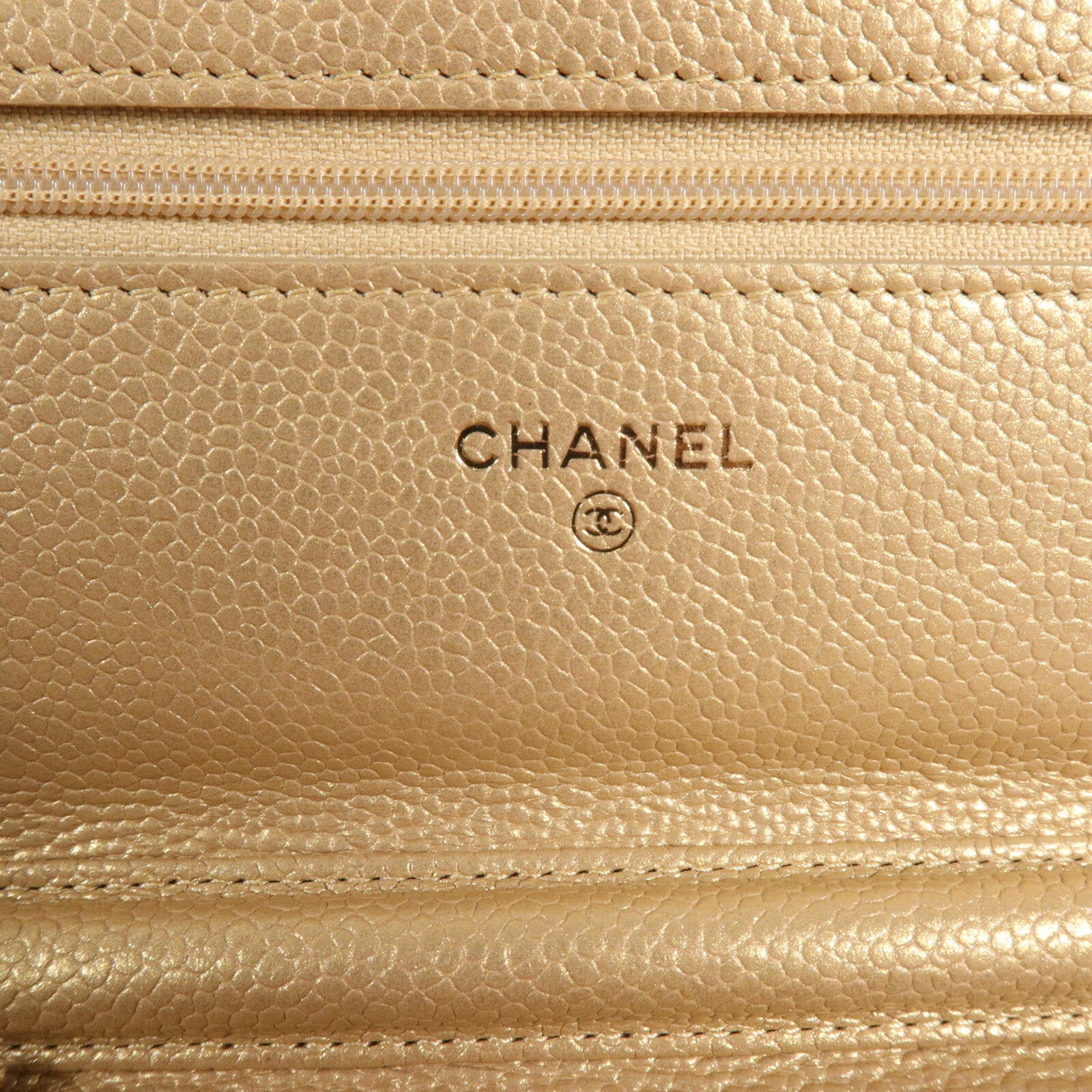 CHANEL 牛皮皮革WOC Wallet On Chain鏈帶肩背袋
