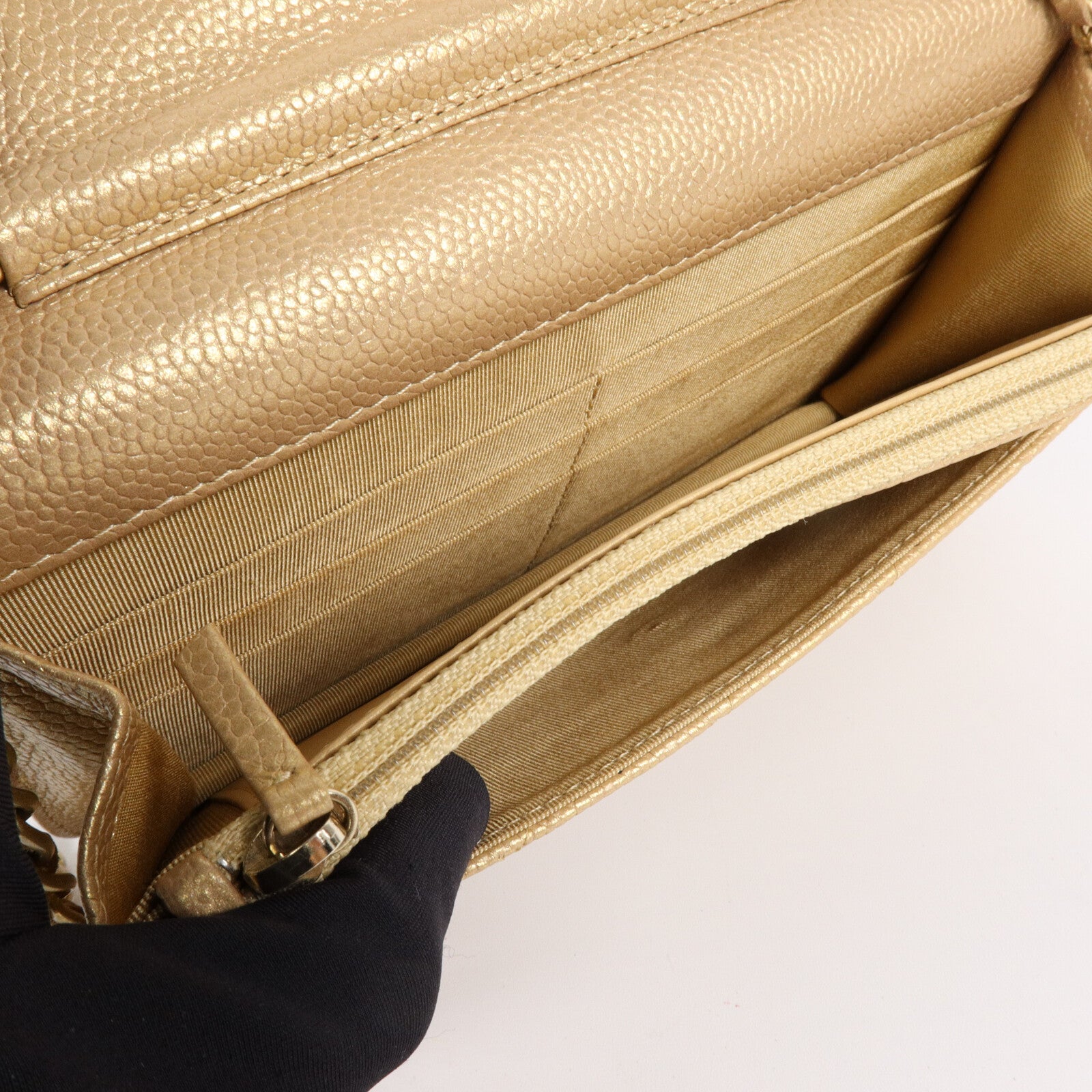 CHANEL 牛皮皮革WOC Wallet On Chain鏈帶肩背袋