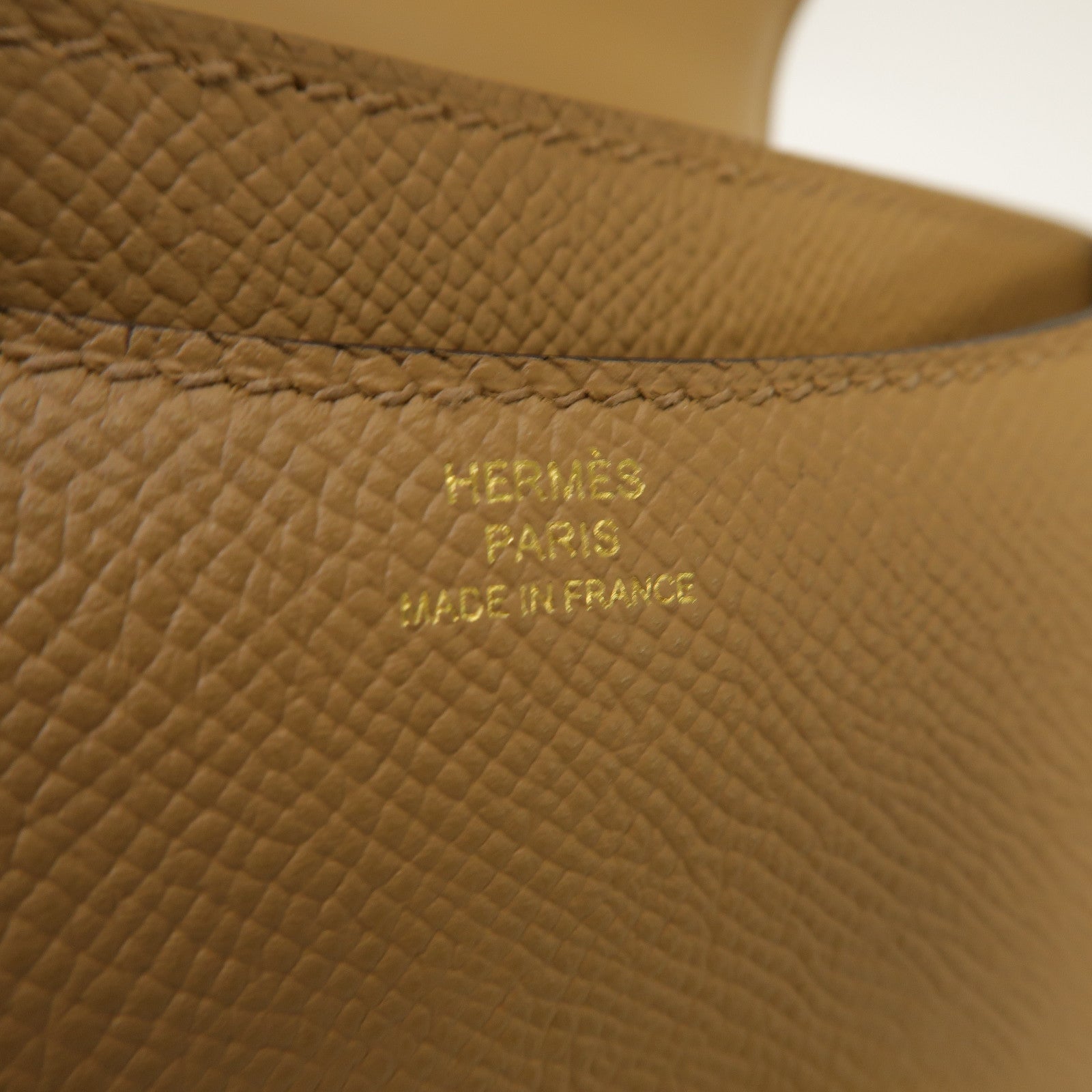 HERMES Epsom皮革Constance Mini金扣肩背袋Beige de weimar