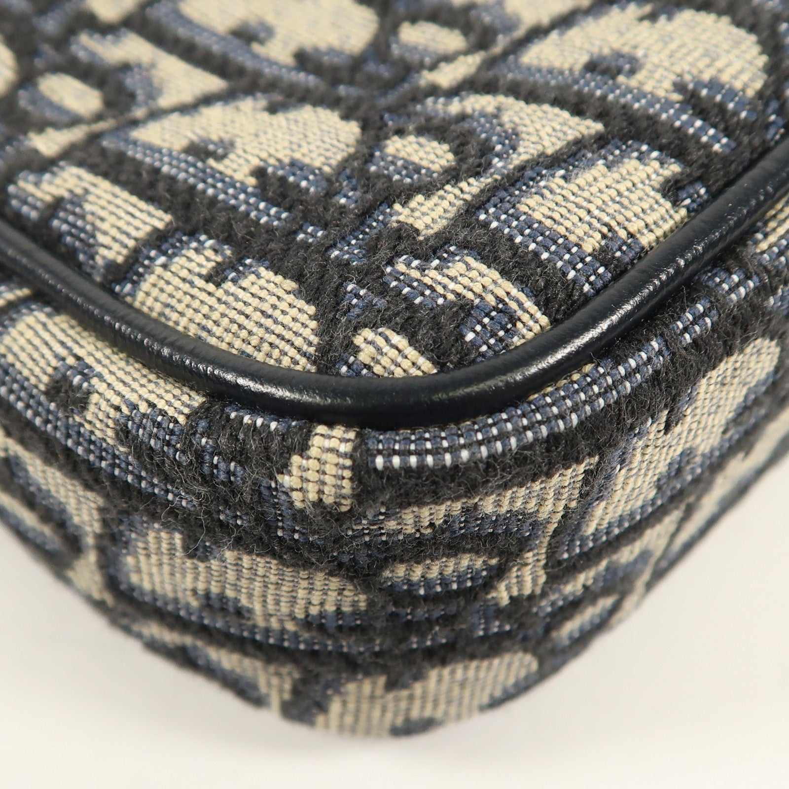 Dior 帆布30 Montaigne Hobo Avenue金扣肩背袋