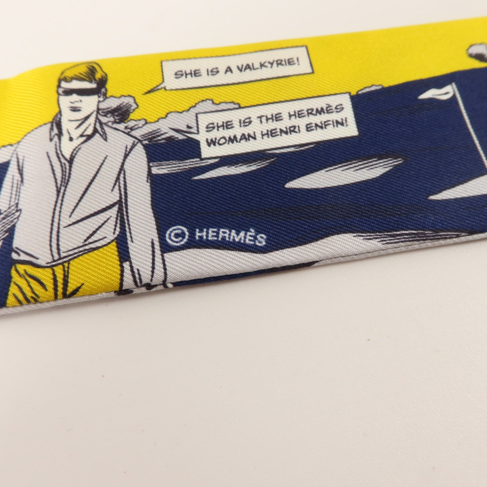 HERMES 絲質Twilly絲巾