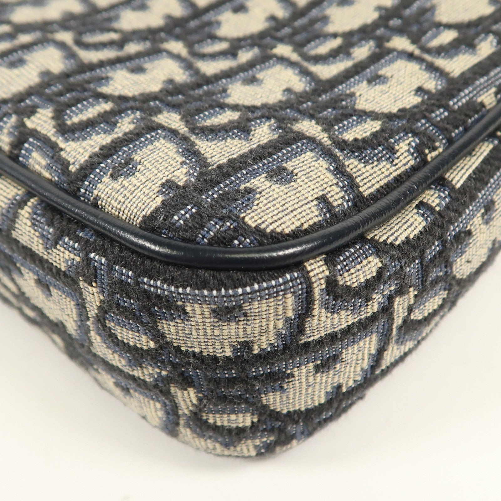 Dior 帆布30 Montaigne Hobo Avenue金扣肩背袋