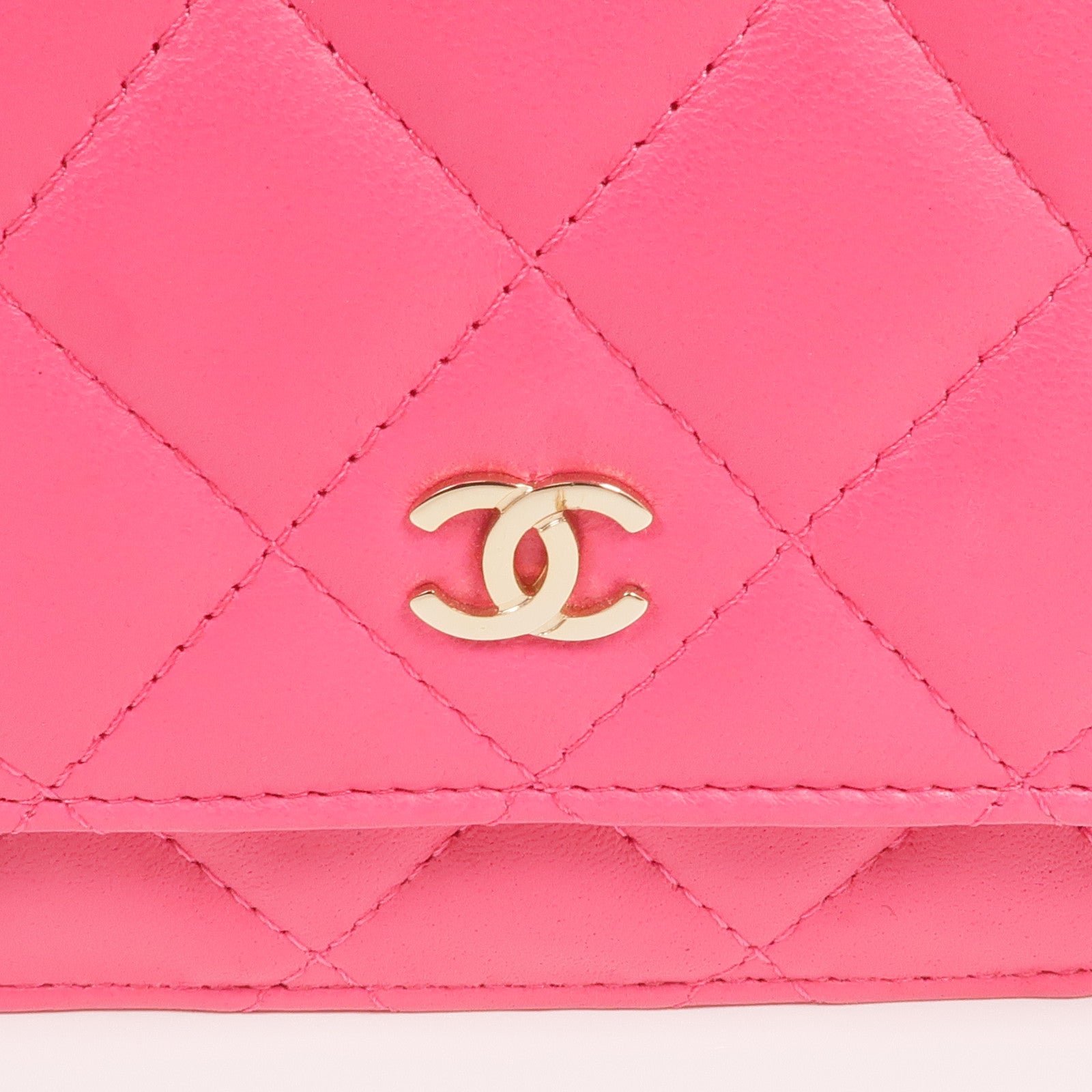 CHANEL 羊皮皮革WOC Wallet On Chain Shoulder Bag金扣鏈帶肩背袋