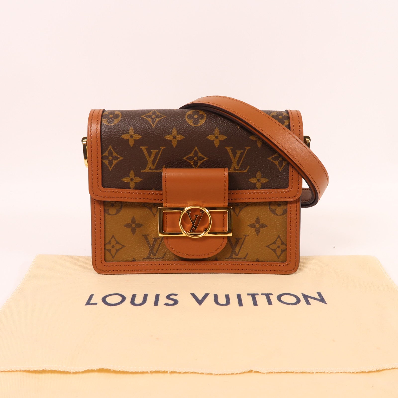 LOUIS VUITTON Monogram Reverse Mini Dauphine金扣肩背袋棕色