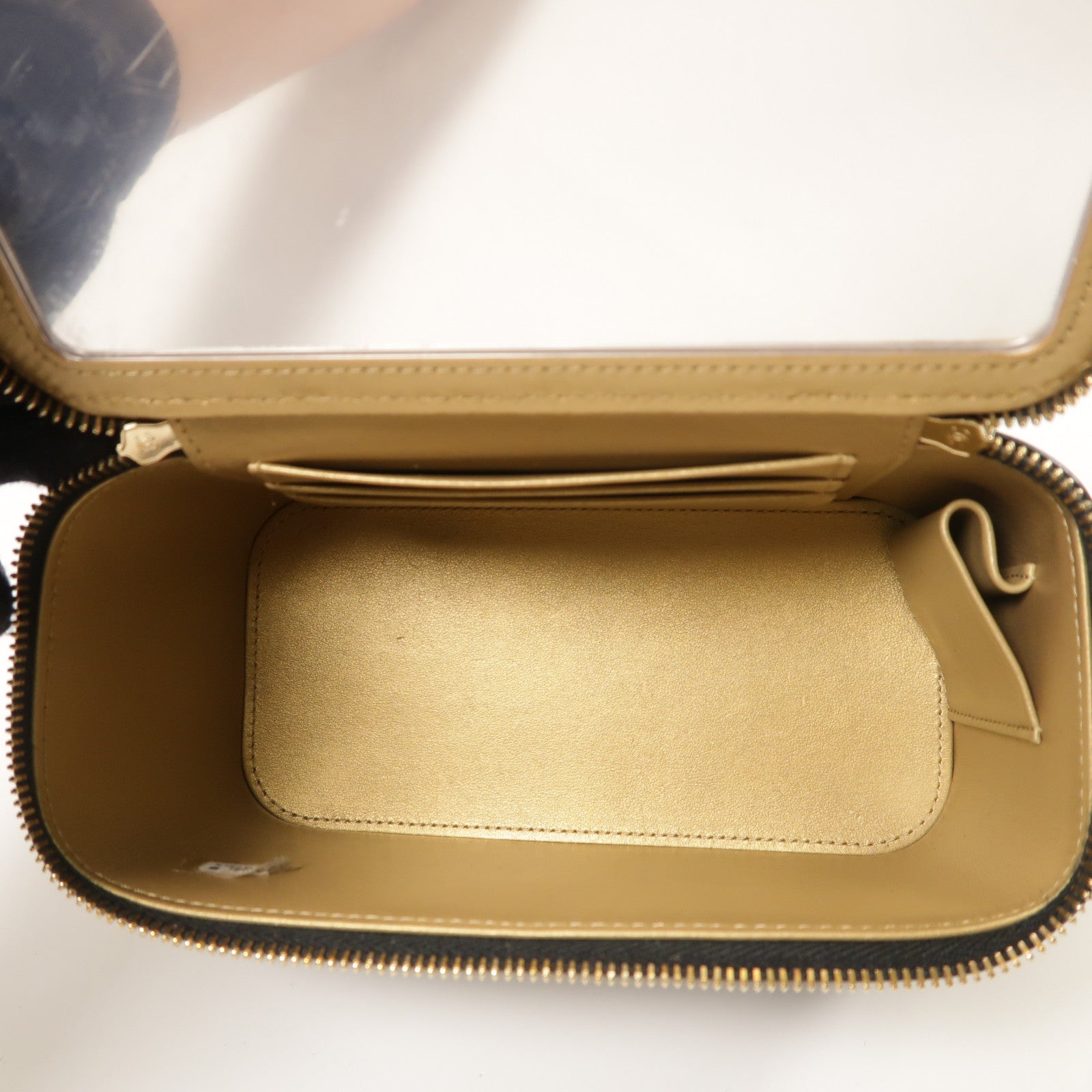 CHANEL 羊皮皮革Vanity Case Gold Ball金扣肩背袋