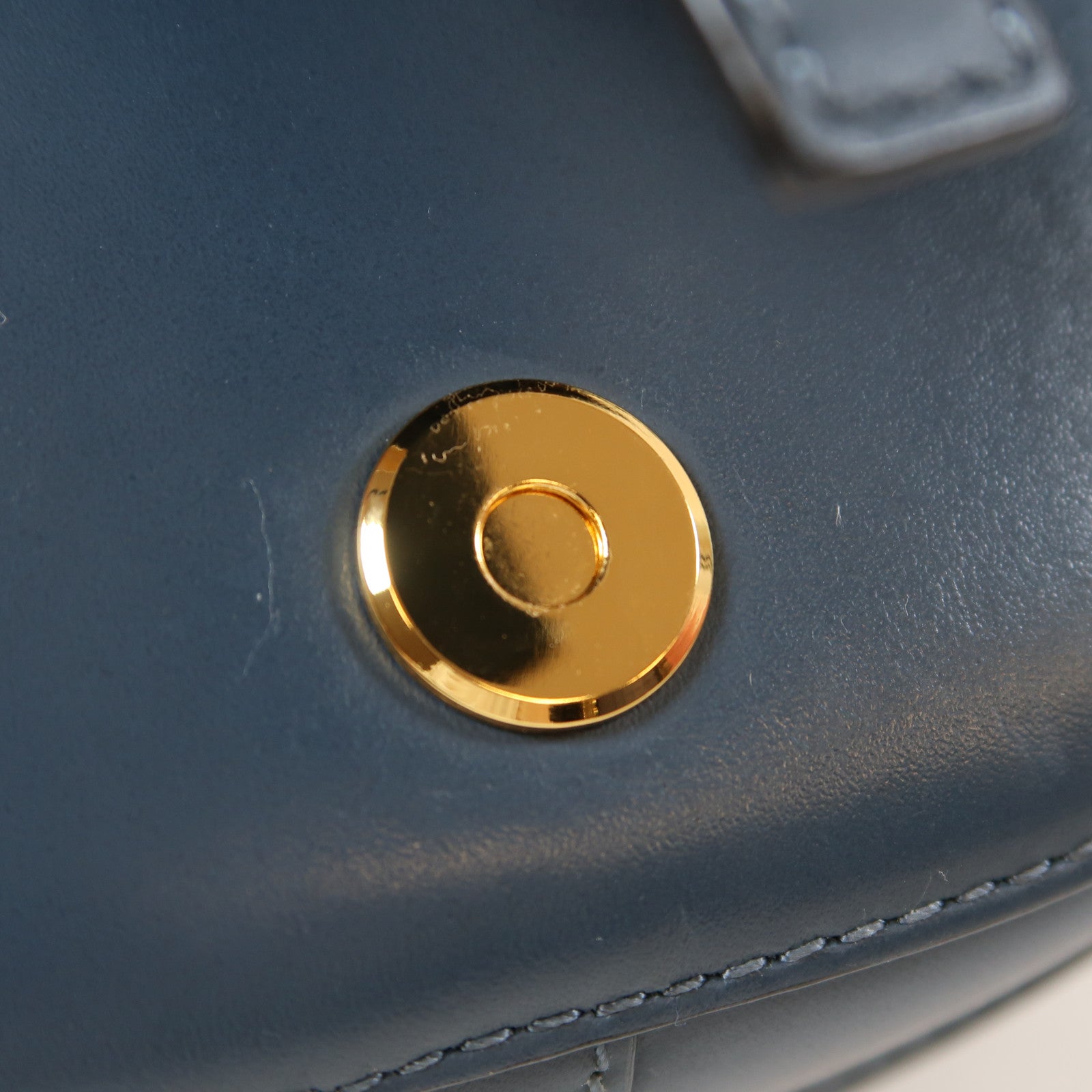 LOEWE 牛皮皮革Mini Gate金扣肩背袋深藍色