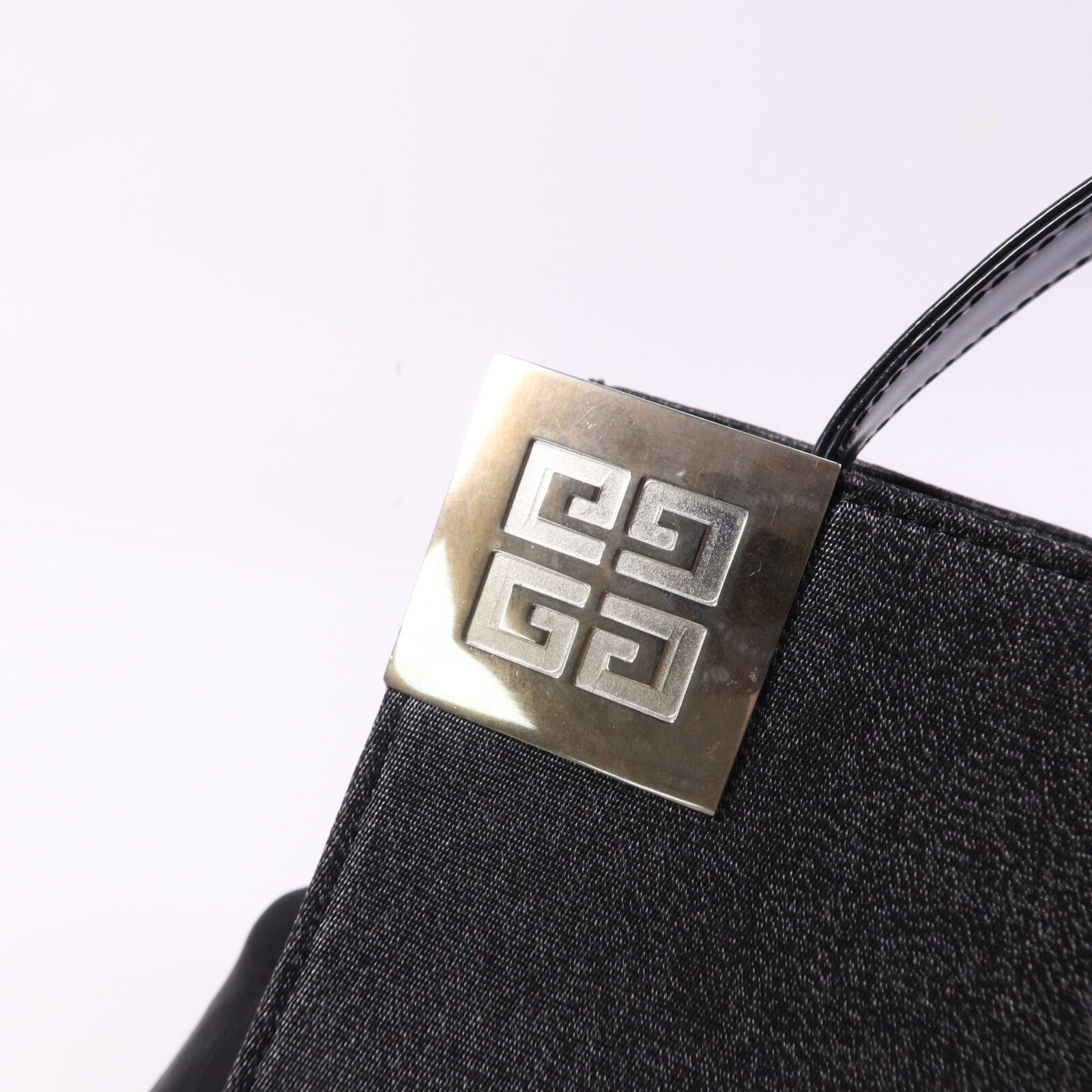 GIVENCHY 牛皮皮革/合成纖維Shoulder Bag銀扣肩背袋