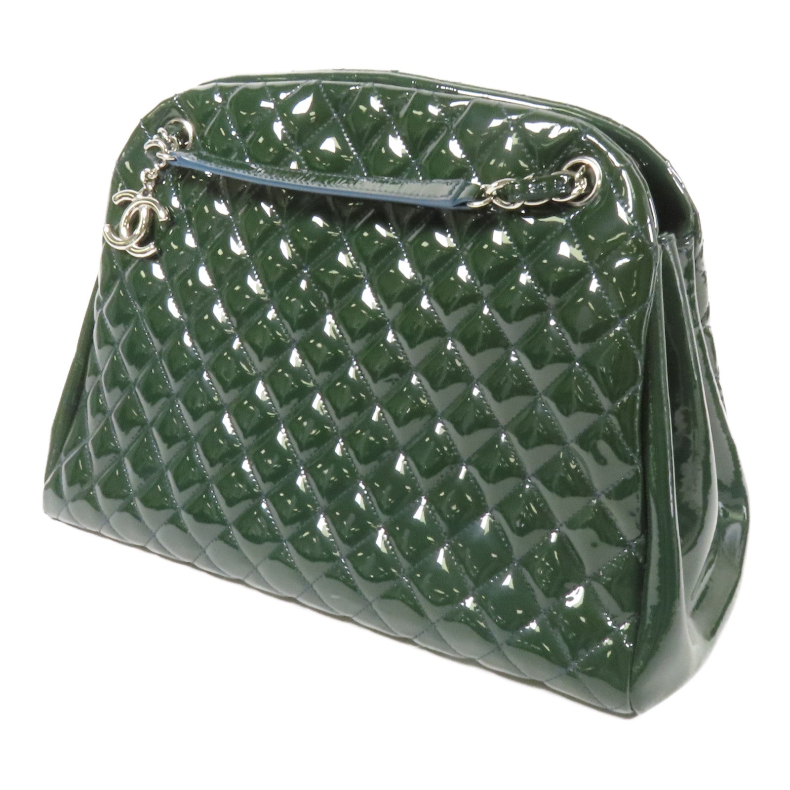 CHANEL 漆皮皮革Shoulder Bag銀扣肩背袋