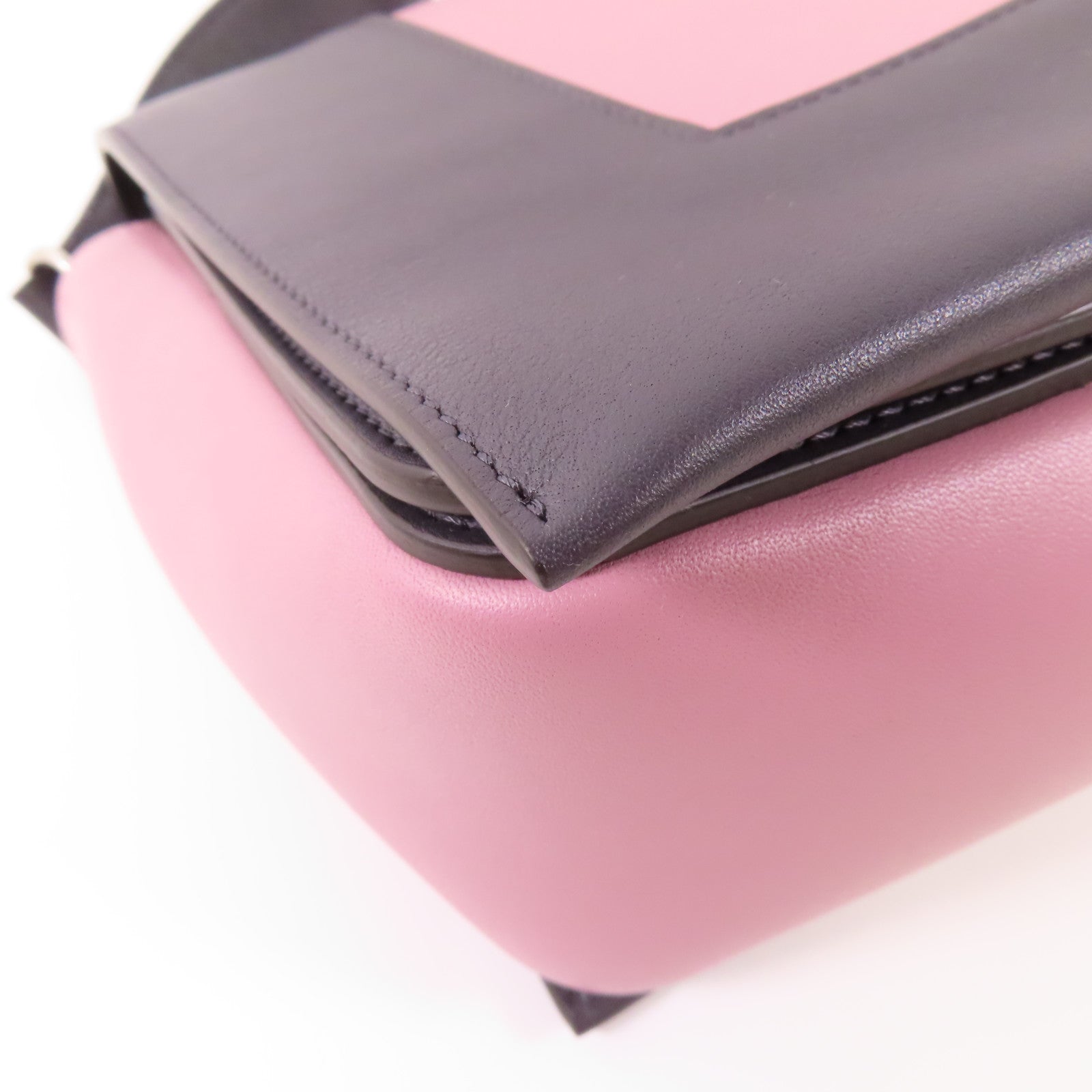 CELINE 牛皮皮革Shoulder Bag銀扣肩背袋