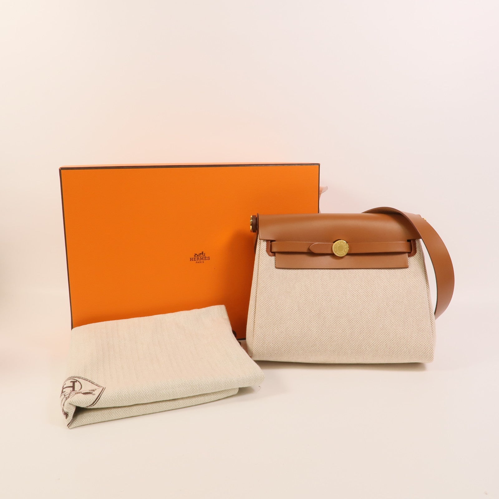HERMES 帆布Mini Herbag肩背袋Fauve