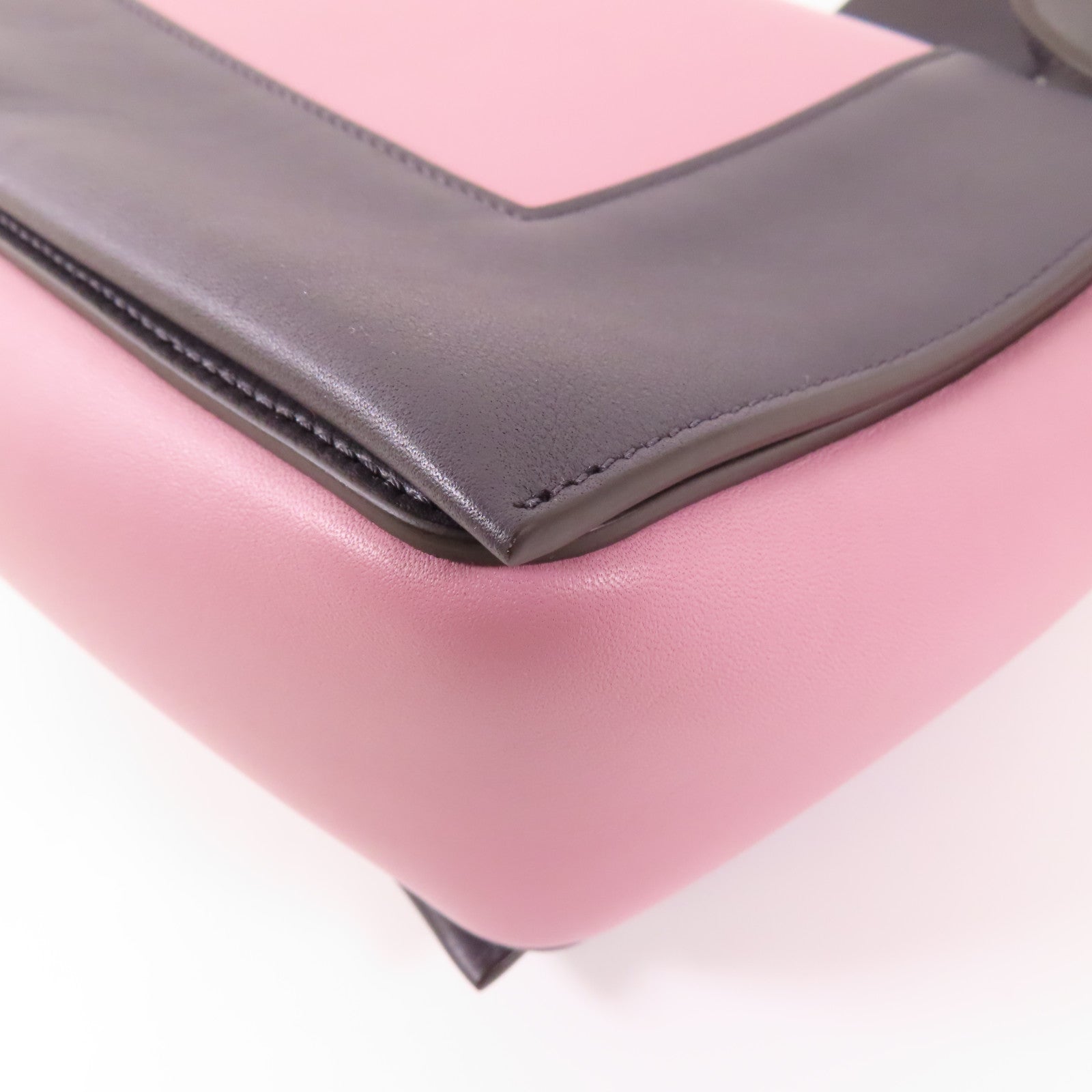 CELINE 牛皮皮革Shoulder Bag銀扣肩背袋