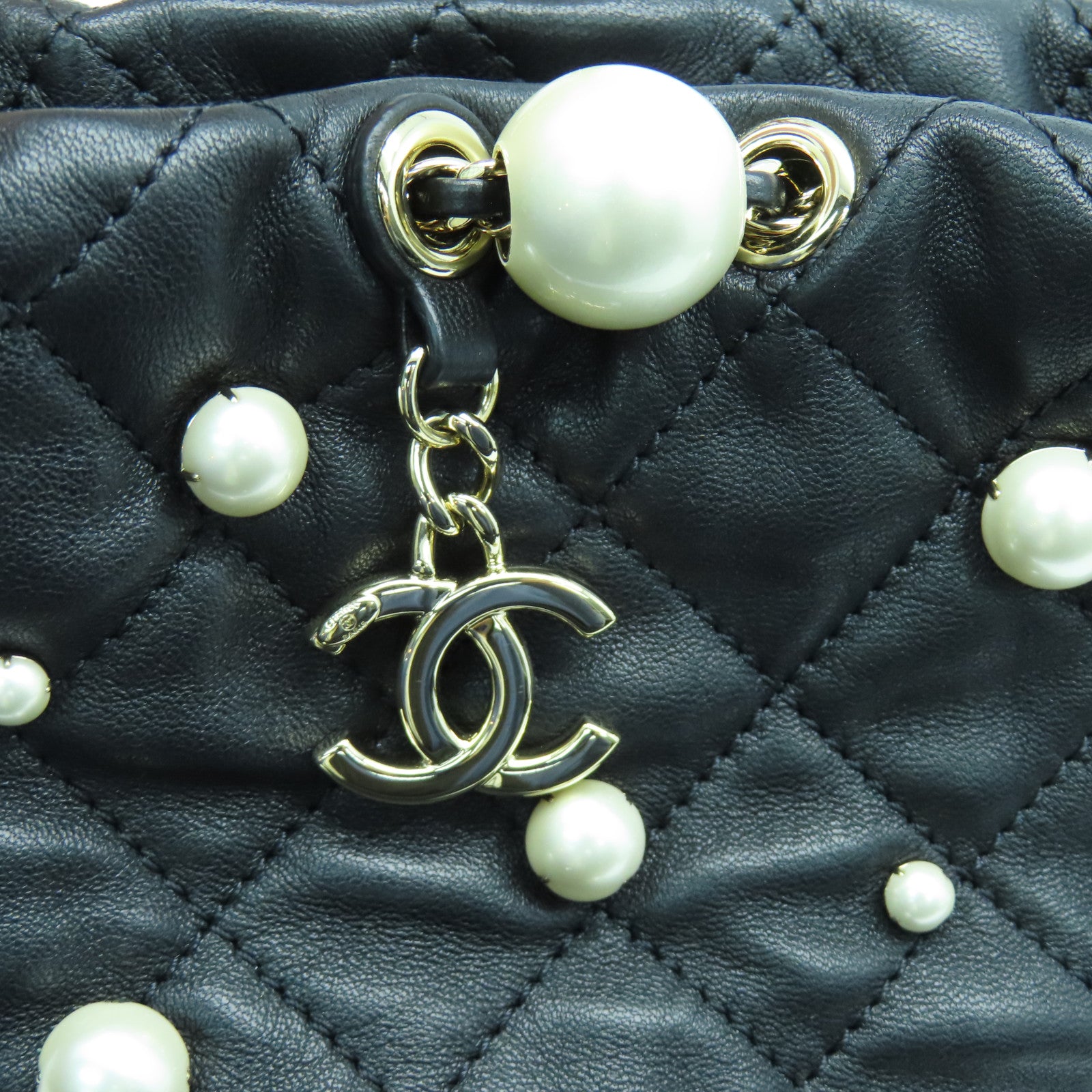 CHANEL 【清倉大減價】牛皮皮革Shoulder Bag金扣鏈帶肩背袋黑色