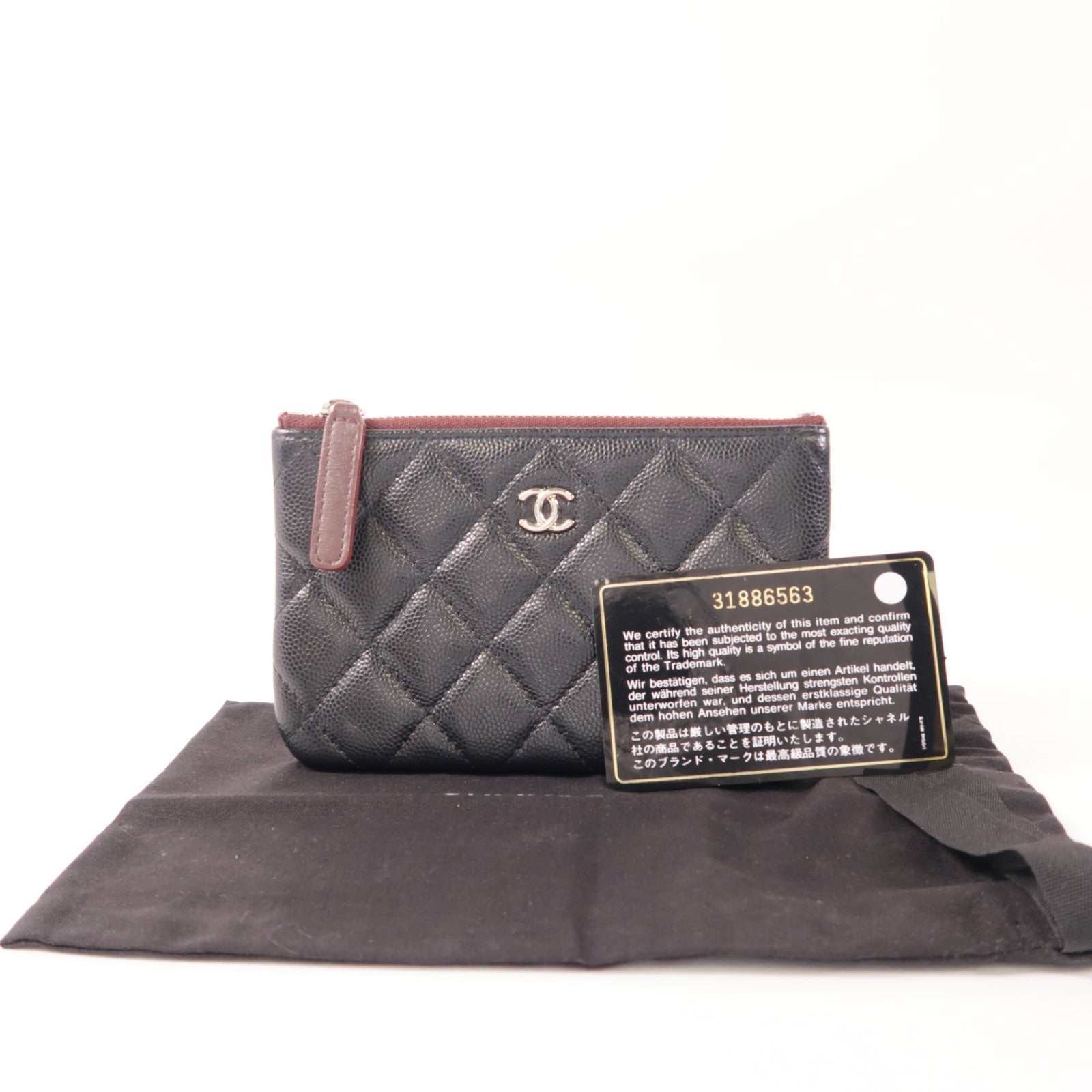 CHANEL 牛皮皮革Mini Pouch銀扣手拿包