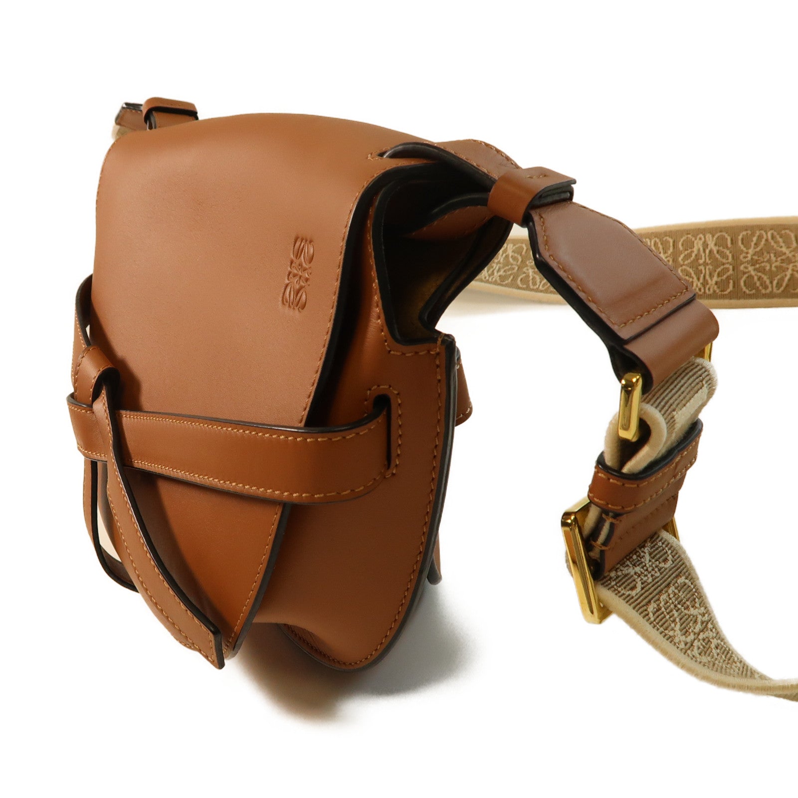 LOEWE 牛皮皮革Gate金扣肩背袋啡色