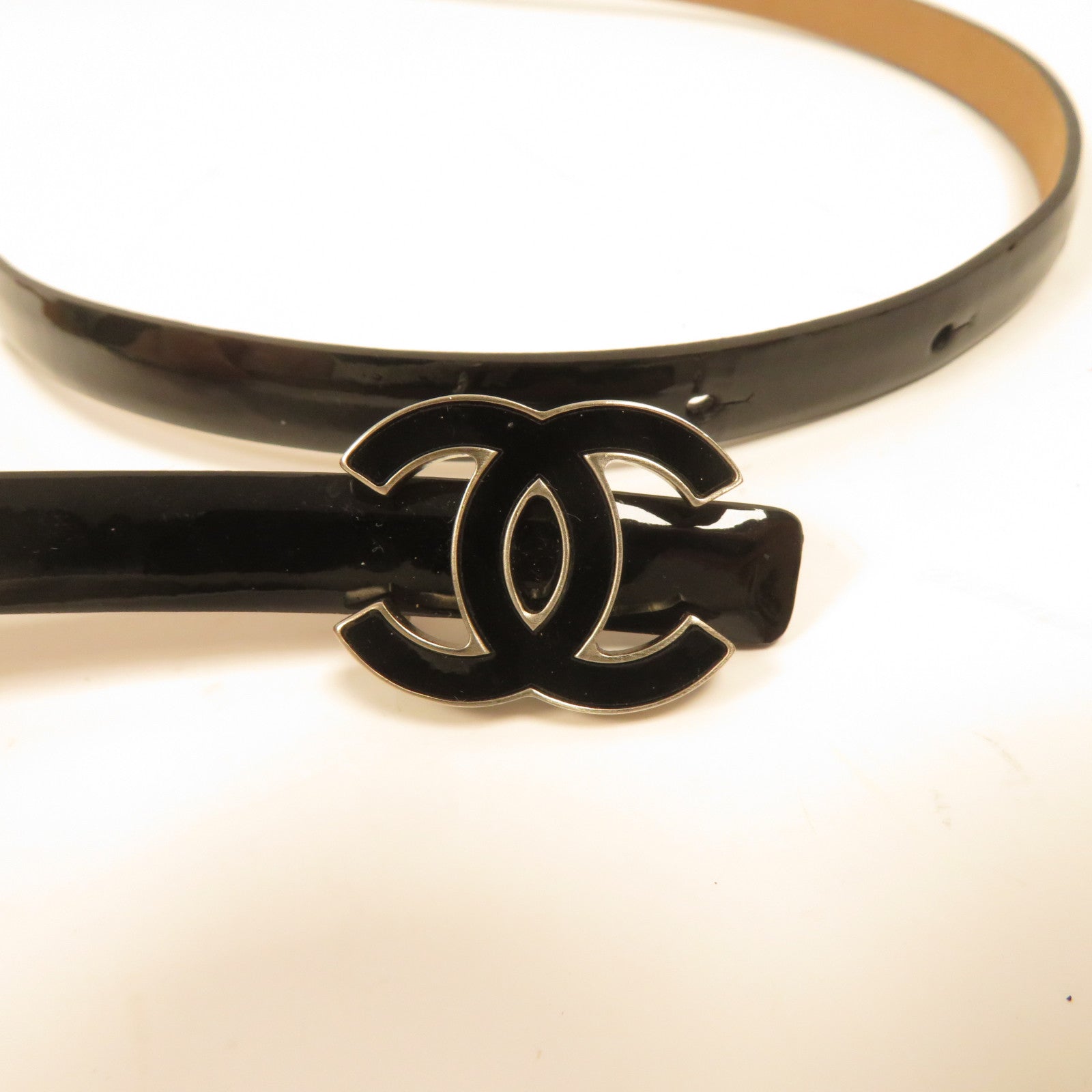 CHANEL **【激減優惠】漆皮皮革CC Belt銀扣皮帶黑色