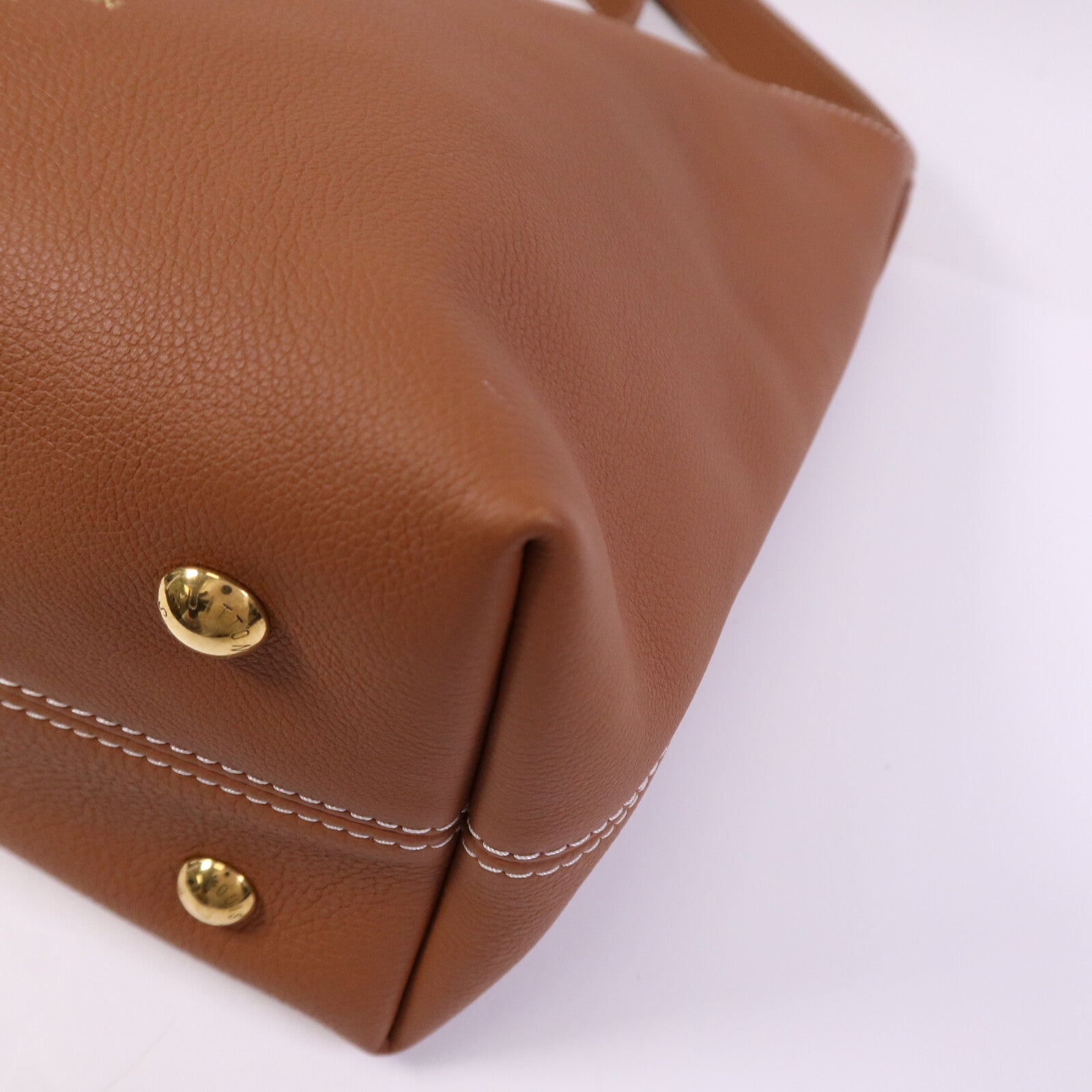 LOUIS VUITTON 牛皮皮革Low Key Hobo PM金扣肩背袋