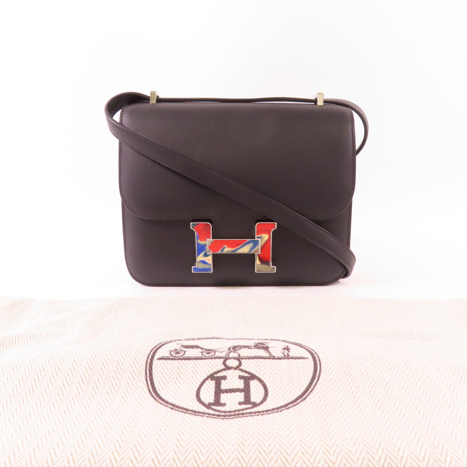 HERMES 【激減優惠】Swift皮革Constance Mini銀扣肩背袋89 Noir