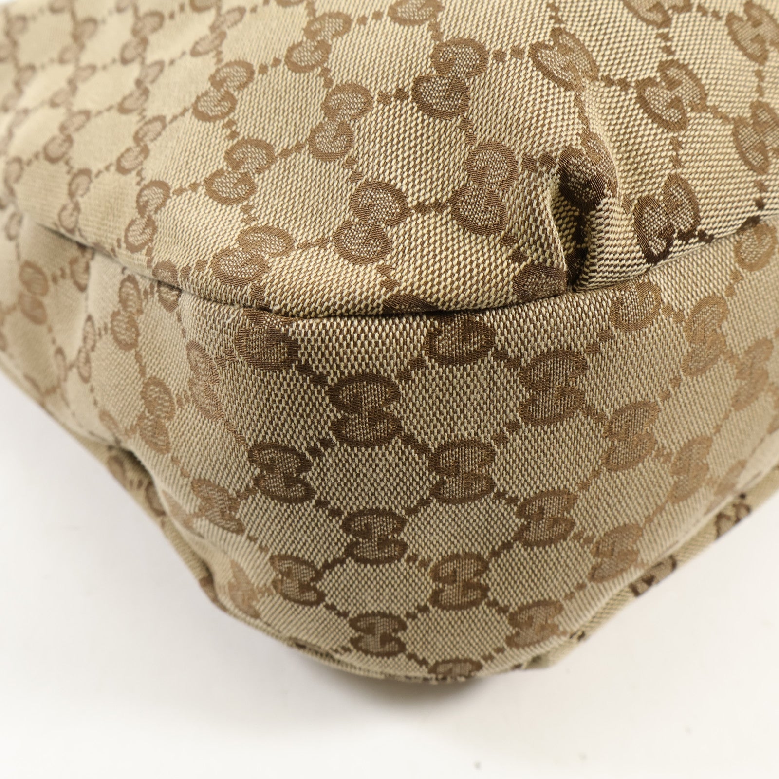 GUCCI 帆布GG Web Hobo金扣肩背袋