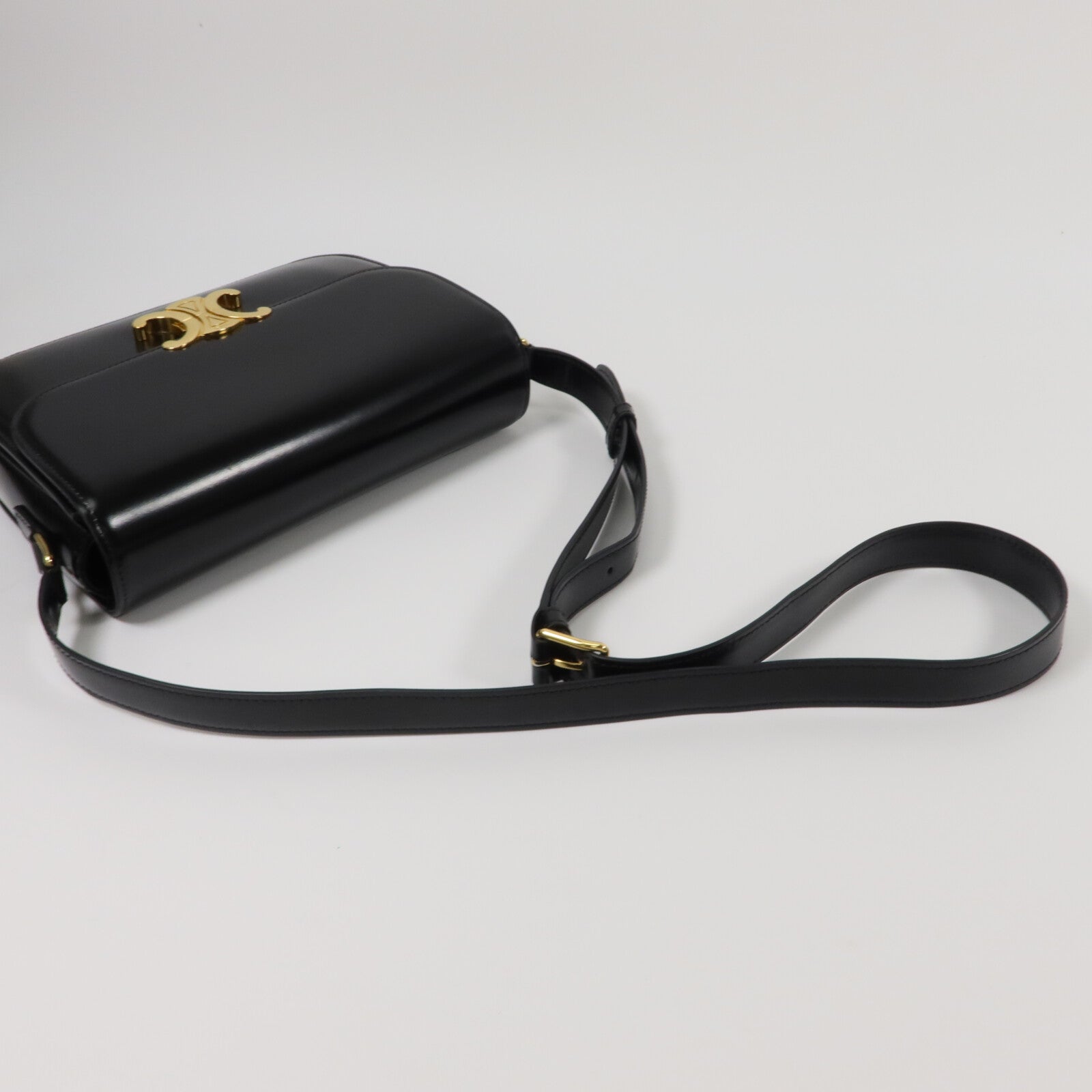 CELINE 牛皮皮革Classique Triomphe肩背袋