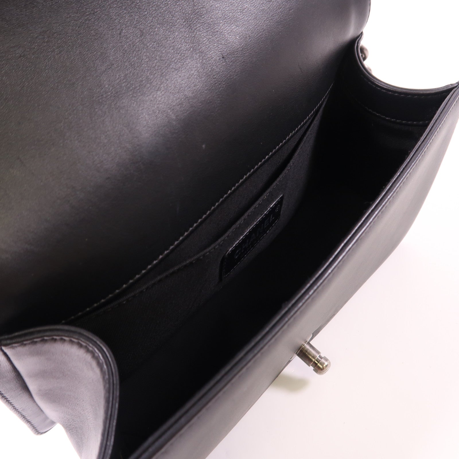 CHANEL 【激減優惠】羊皮皮革Boy 25鏈帶肩背袋