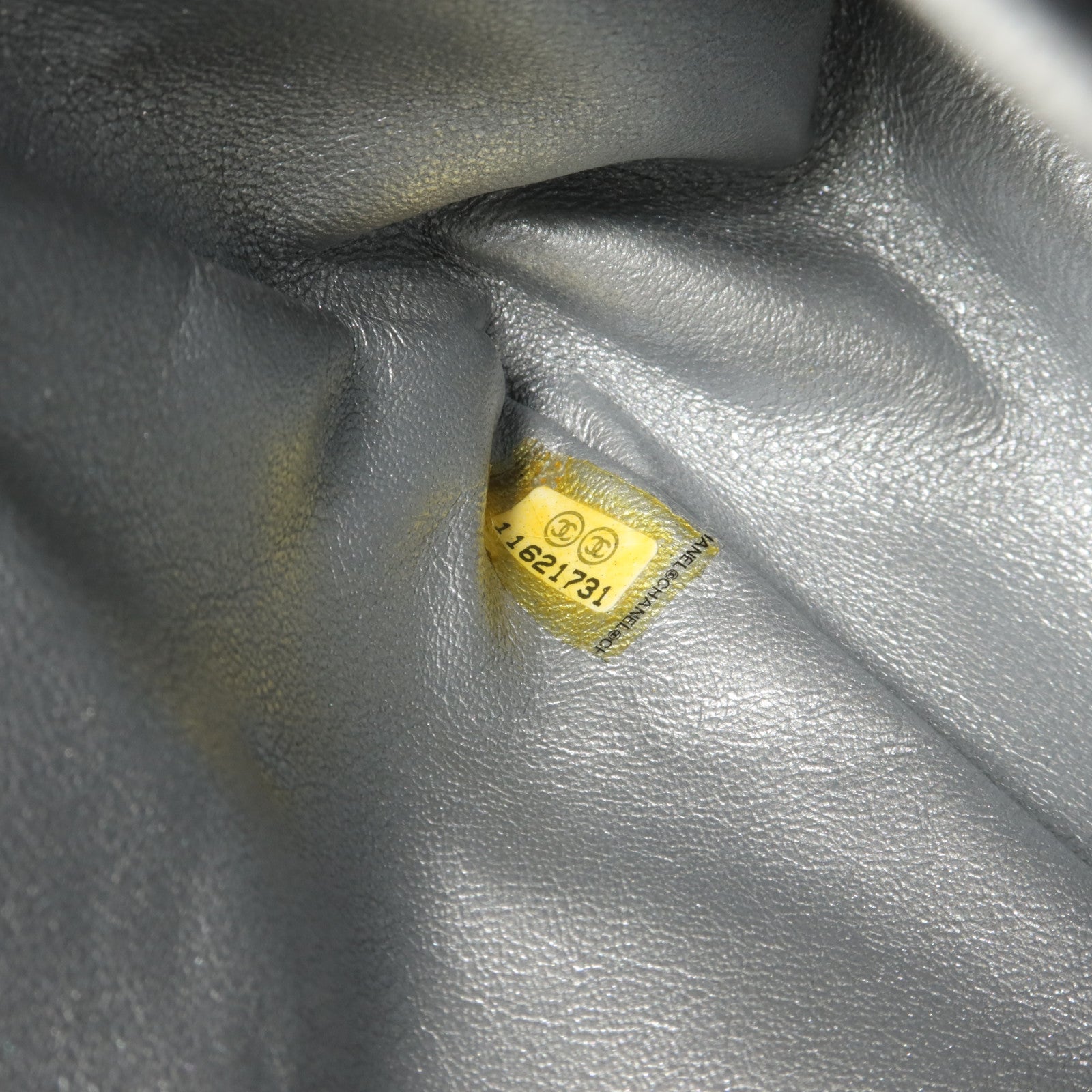 CHANEL 牛皮皮革Maxi Classic鏈帶肩背袋
