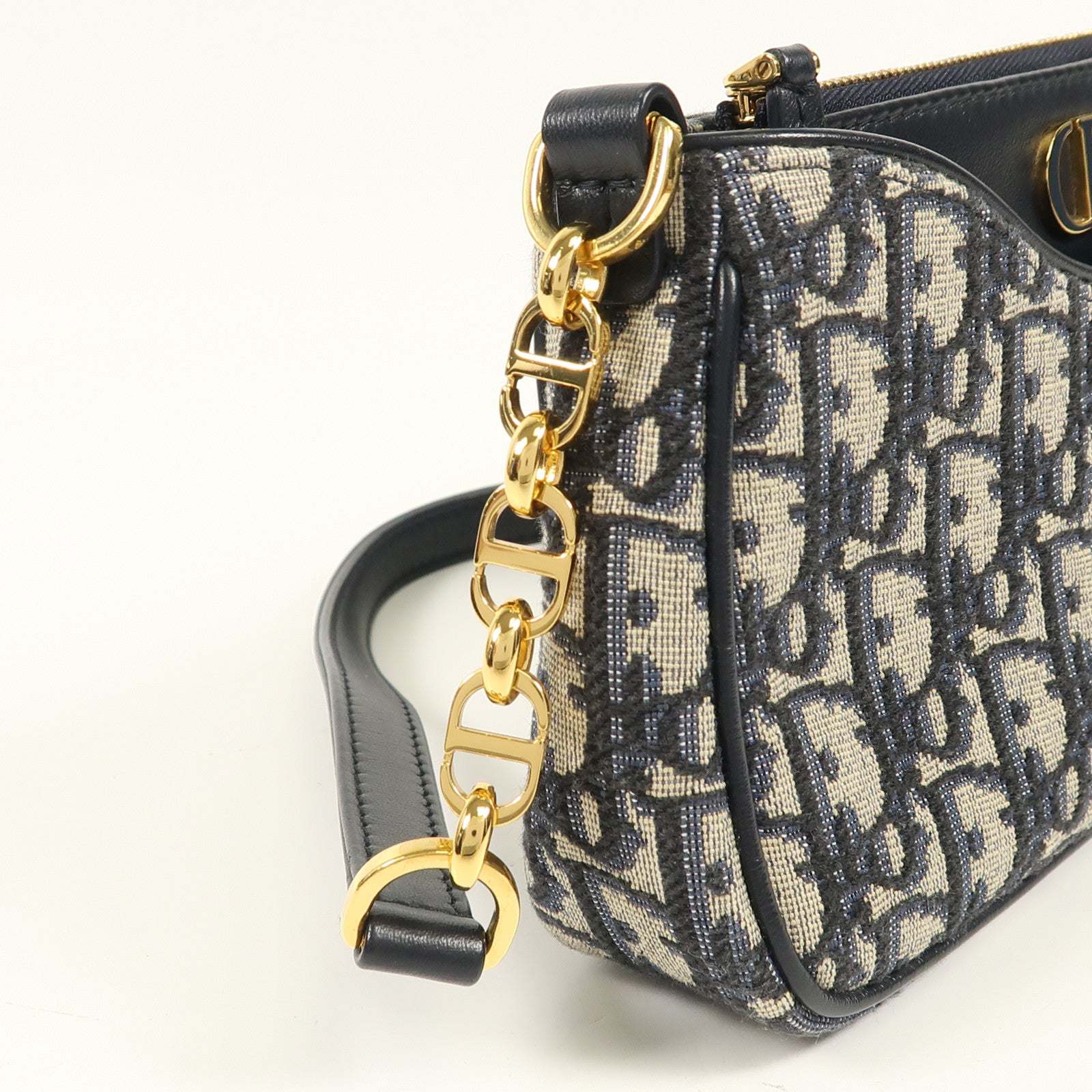 Dior 帆布30 Montaigne Hobo Avenue金扣肩背袋