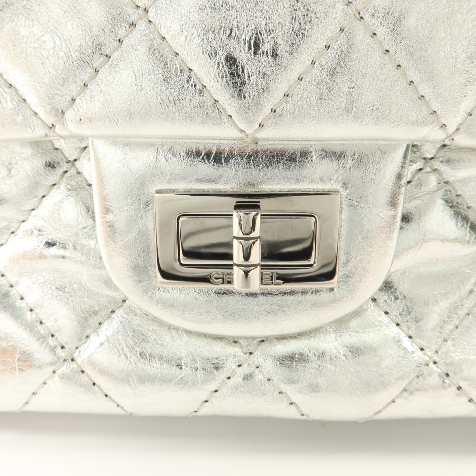 CHANEL 牛皮皮革Maxi Classic鏈帶肩背袋