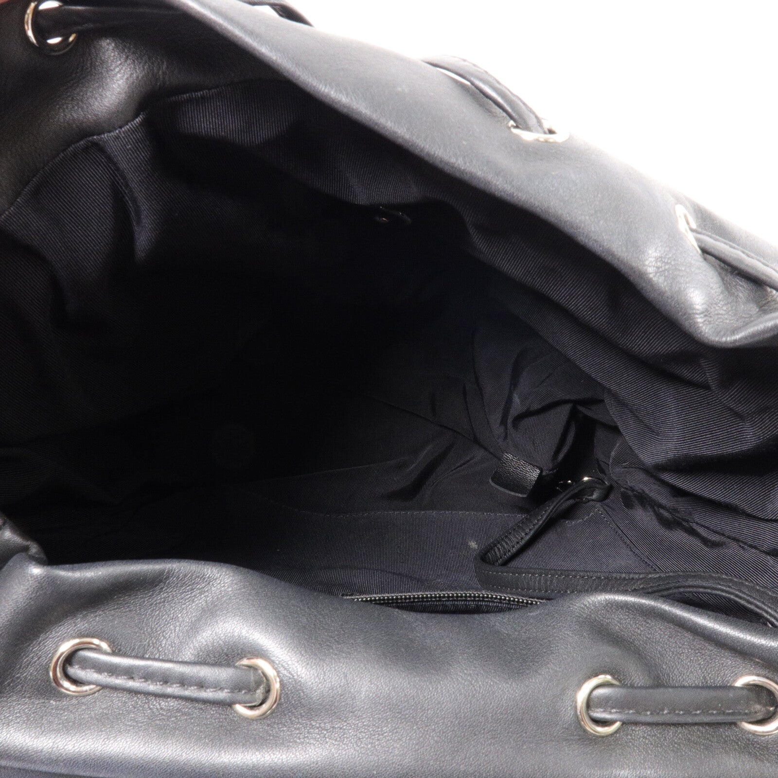 CHANEL 牛皮皮革Urban Spirit Backpack鏈帶背包