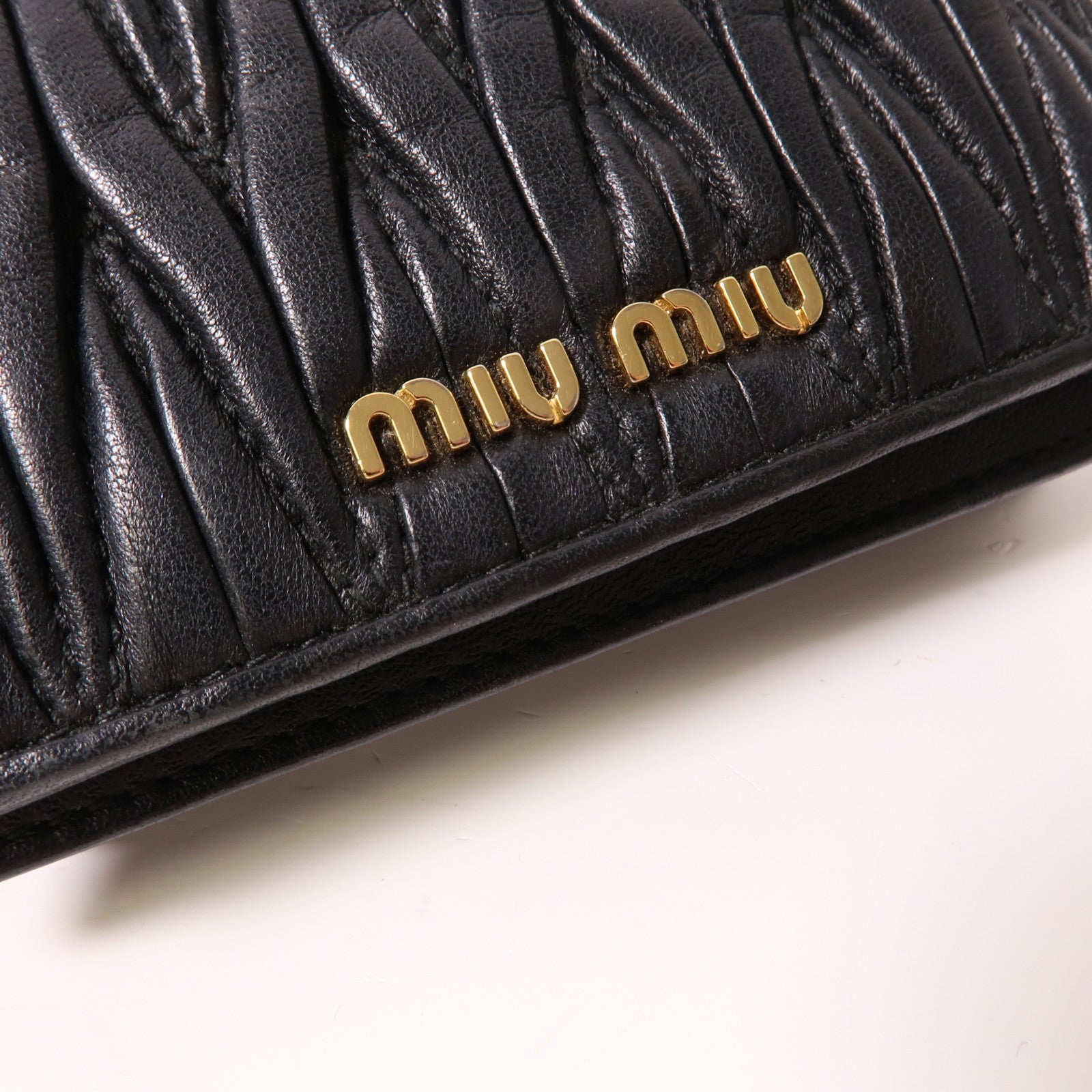 Miu Miu 羊皮皮革Card Case金扣卡片套黑色
