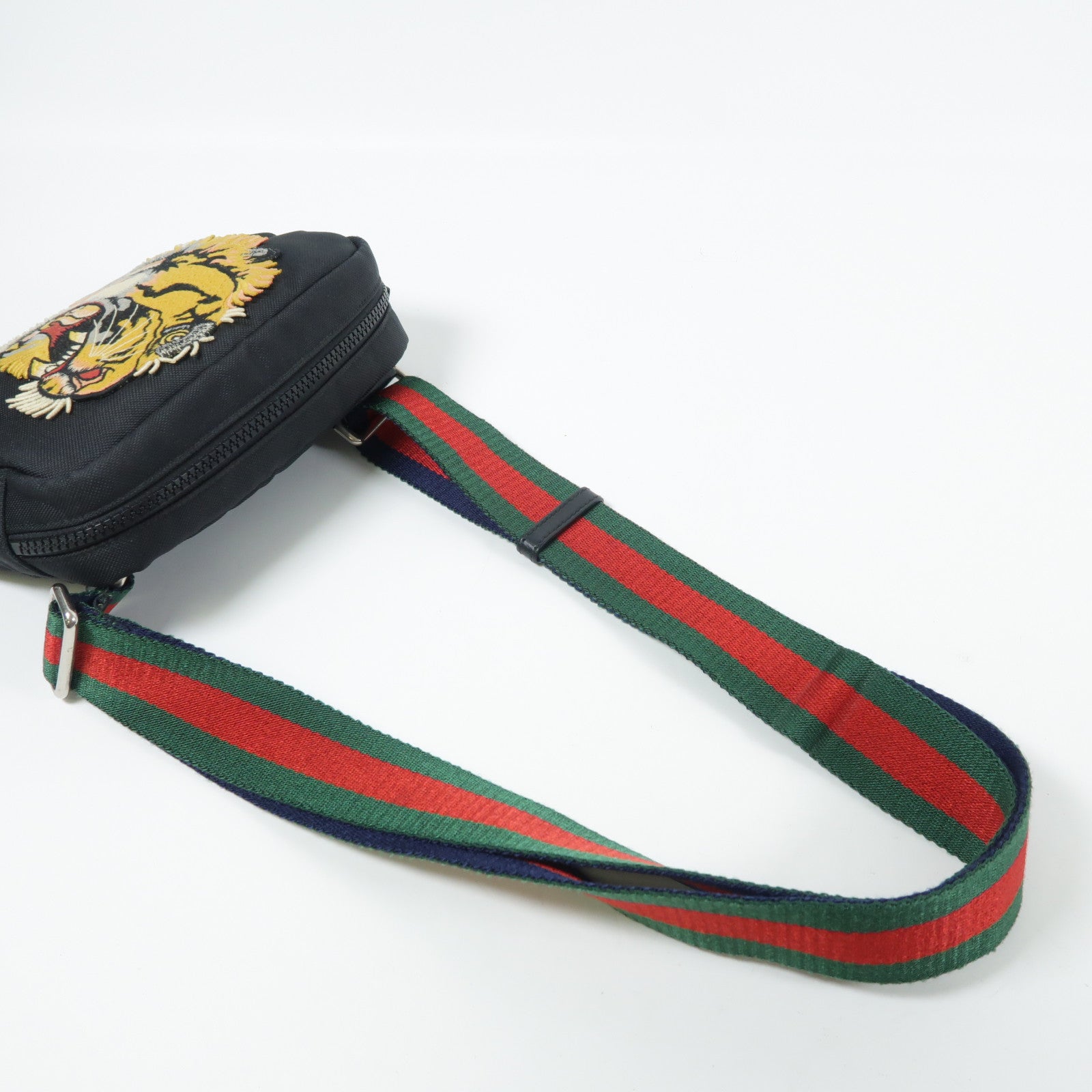 GUCCI 尼龍Shoulder Bag銀扣肩背袋