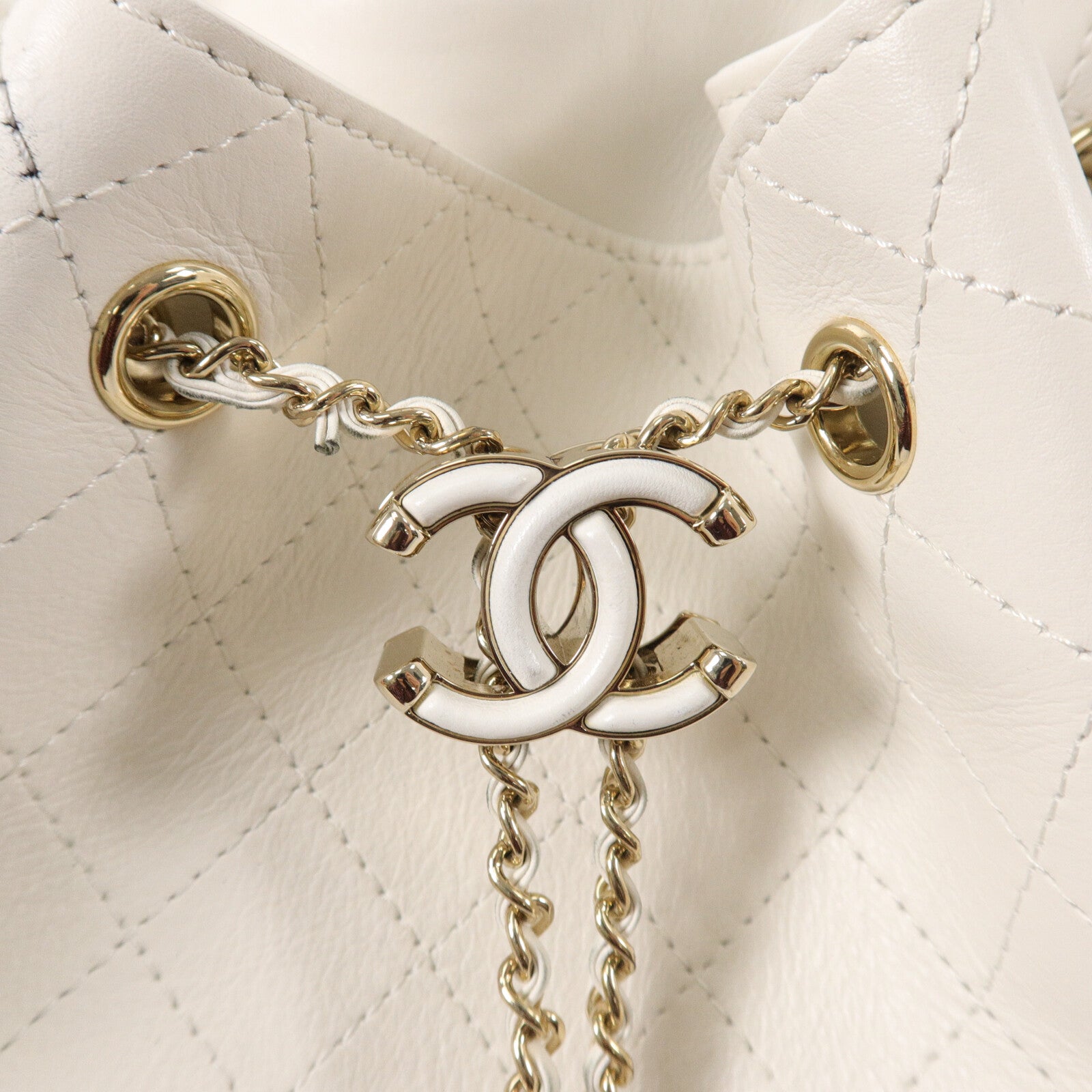 CHANEL 牛皮皮革Bucket鏈帶肩背袋