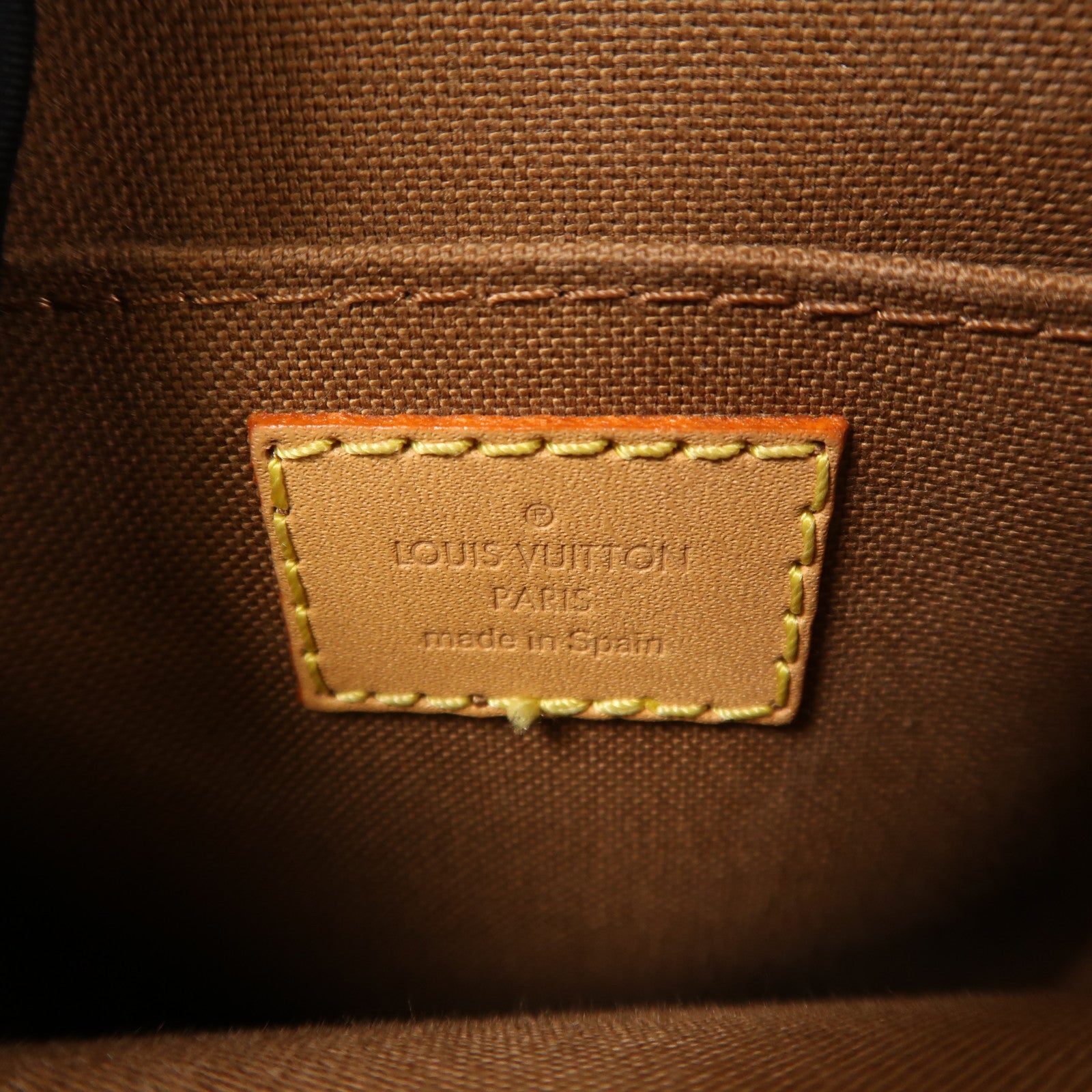 LOUIS VUITTON Monogram Petit Sac Plat金扣手挽肩背兩用袋