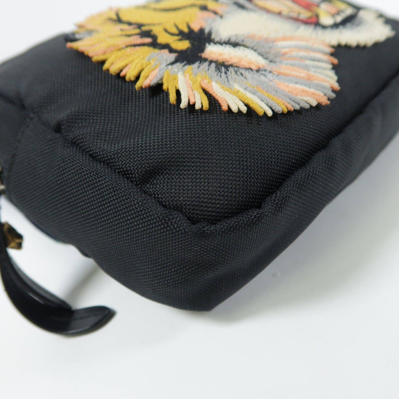 GUCCI 尼龍Shoulder Bag銀扣肩背袋