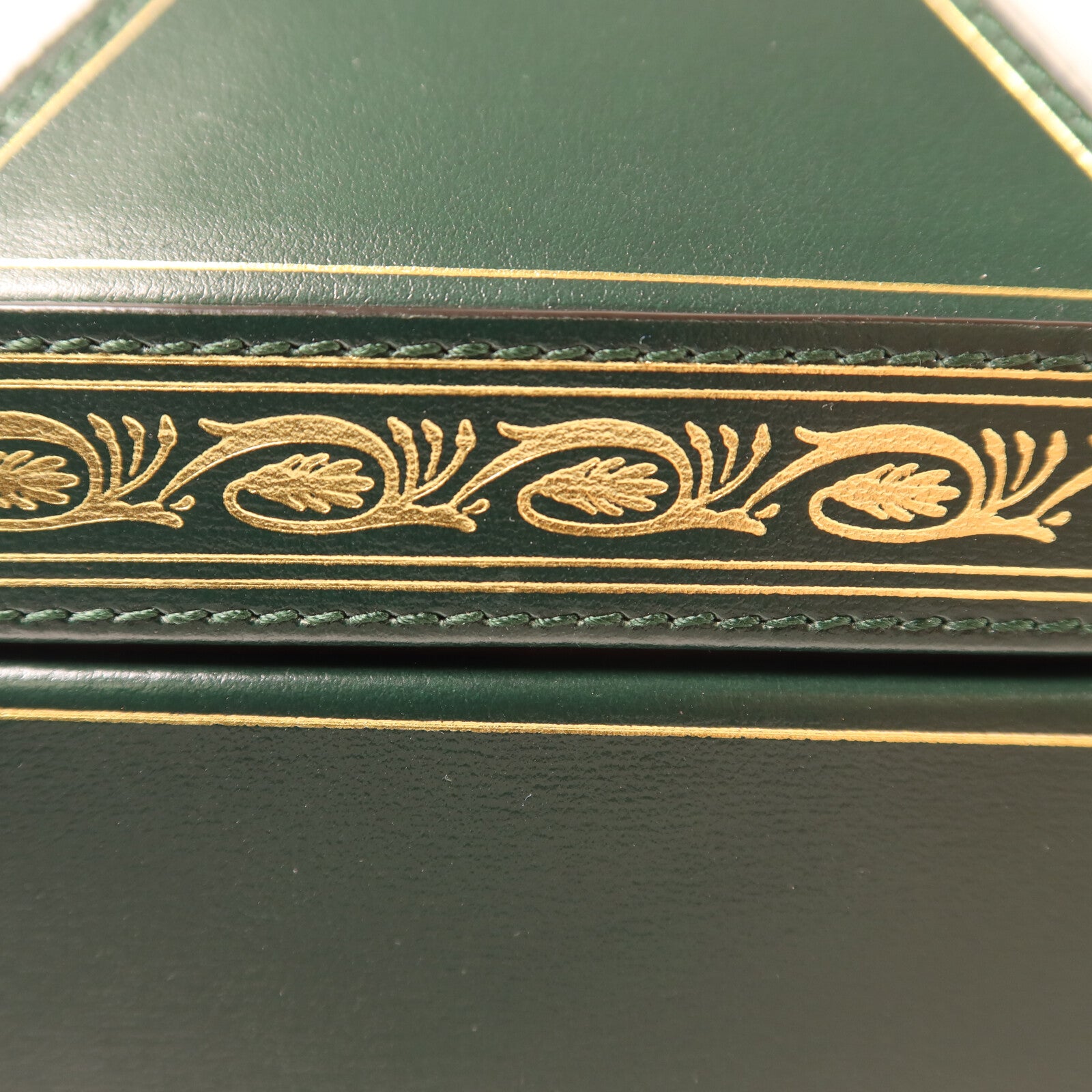 GUCCI 牛皮皮革Mini Geometric Clutch手拿包