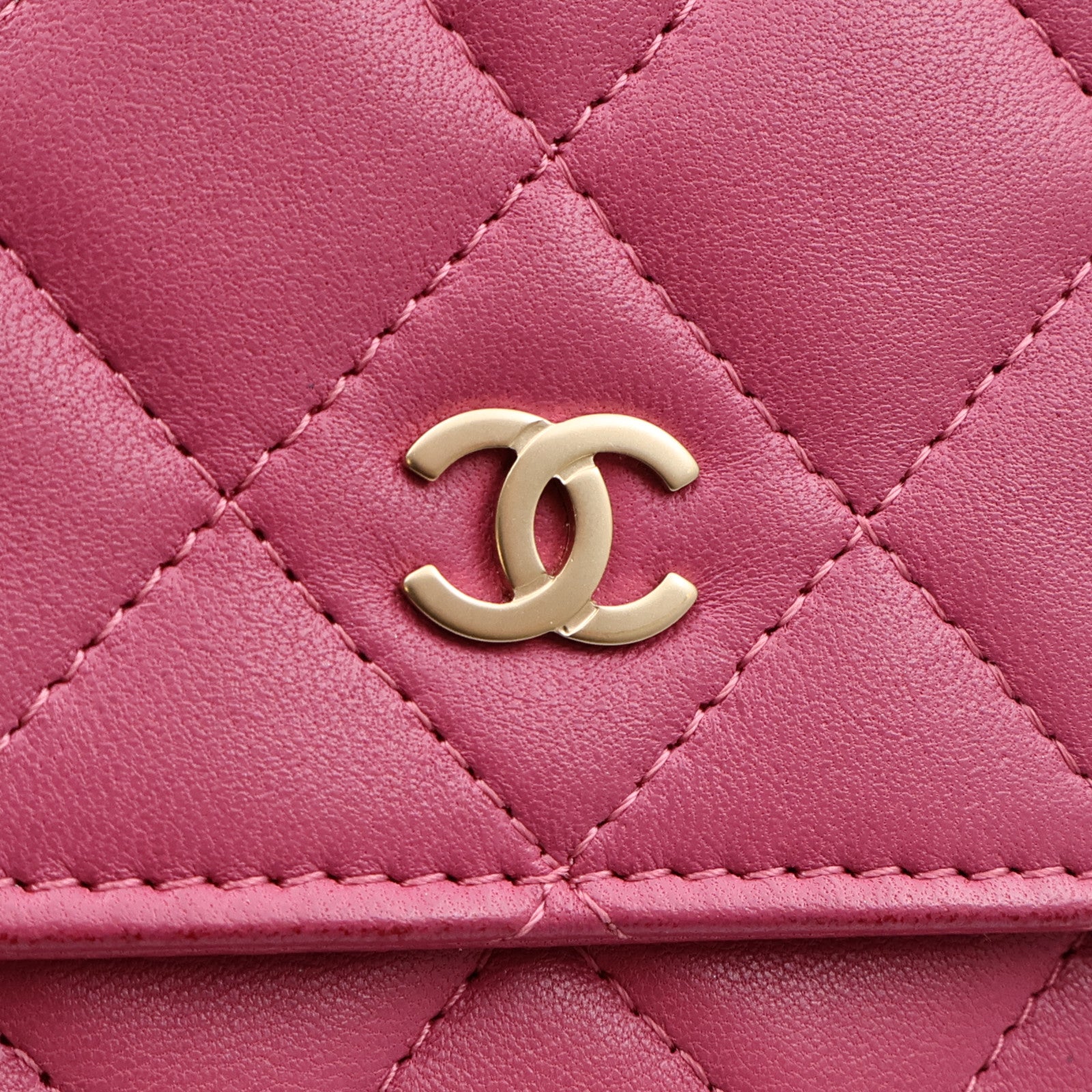 CHANEL 羊皮皮革WOC Wallet On Chain金扣鏈帶肩背袋