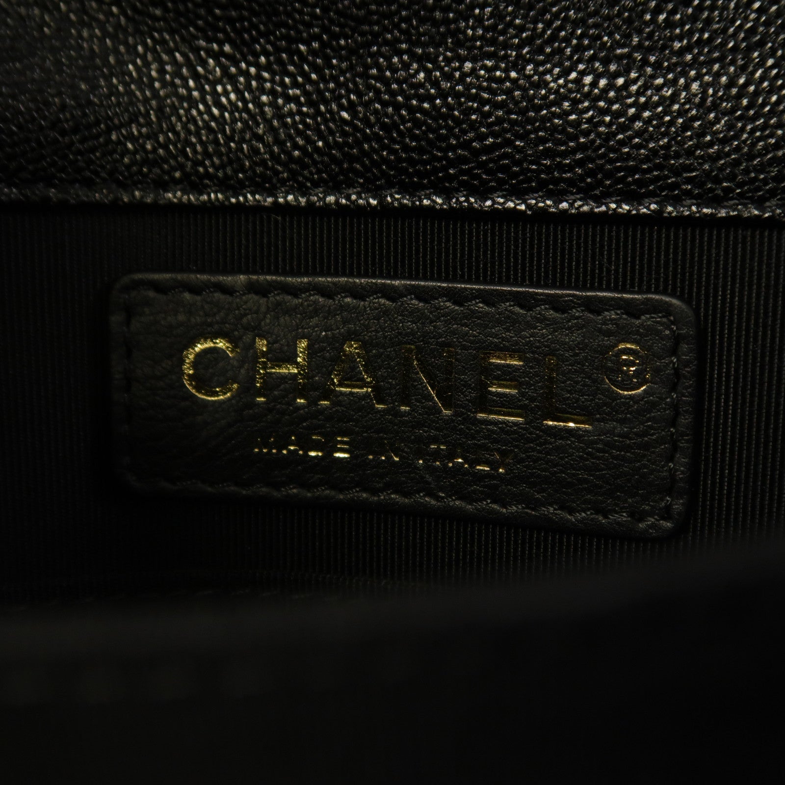 CHANEL 菱格Caviar皮革Boy Chanel金扣鏈帶肩背袋黑色