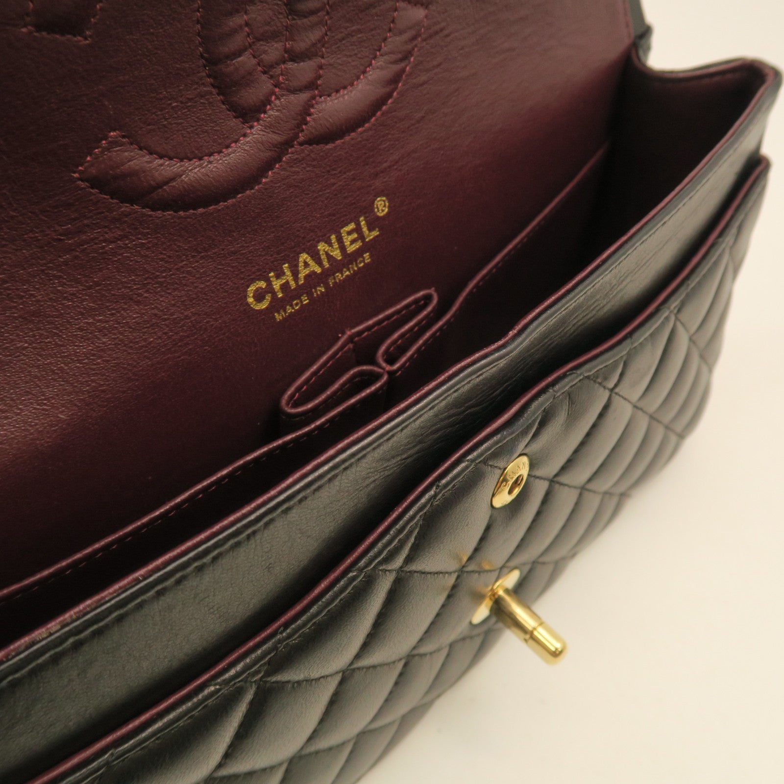CHANEL rhombic sheepskin leather Chain Shoulder gold buckle chain shoulder bag black