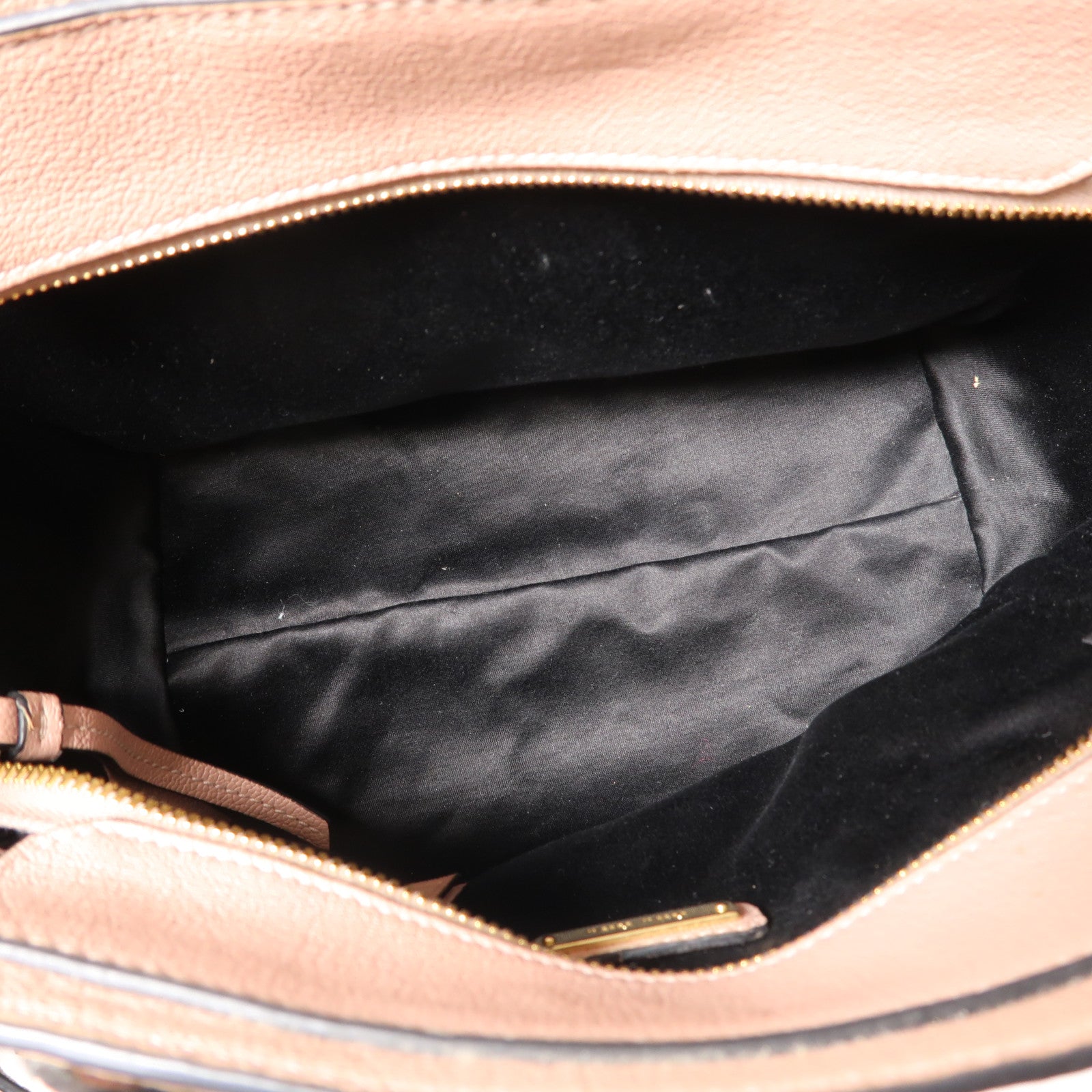 Miu Miu 牛皮皮革Shoulder Bag金扣手挽肩背兩用袋粉紅色