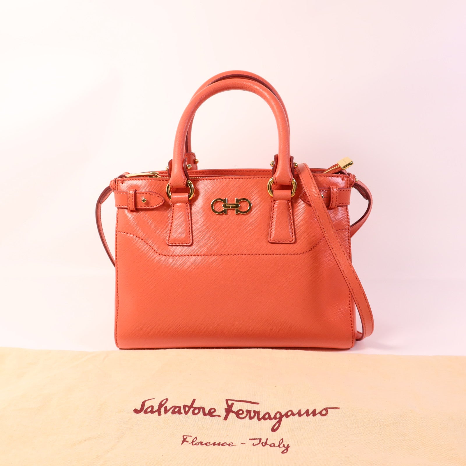 Salvatore Ferragamo 牛皮皮革2 Way Shoulder Bag金扣手挽肩背兩用袋