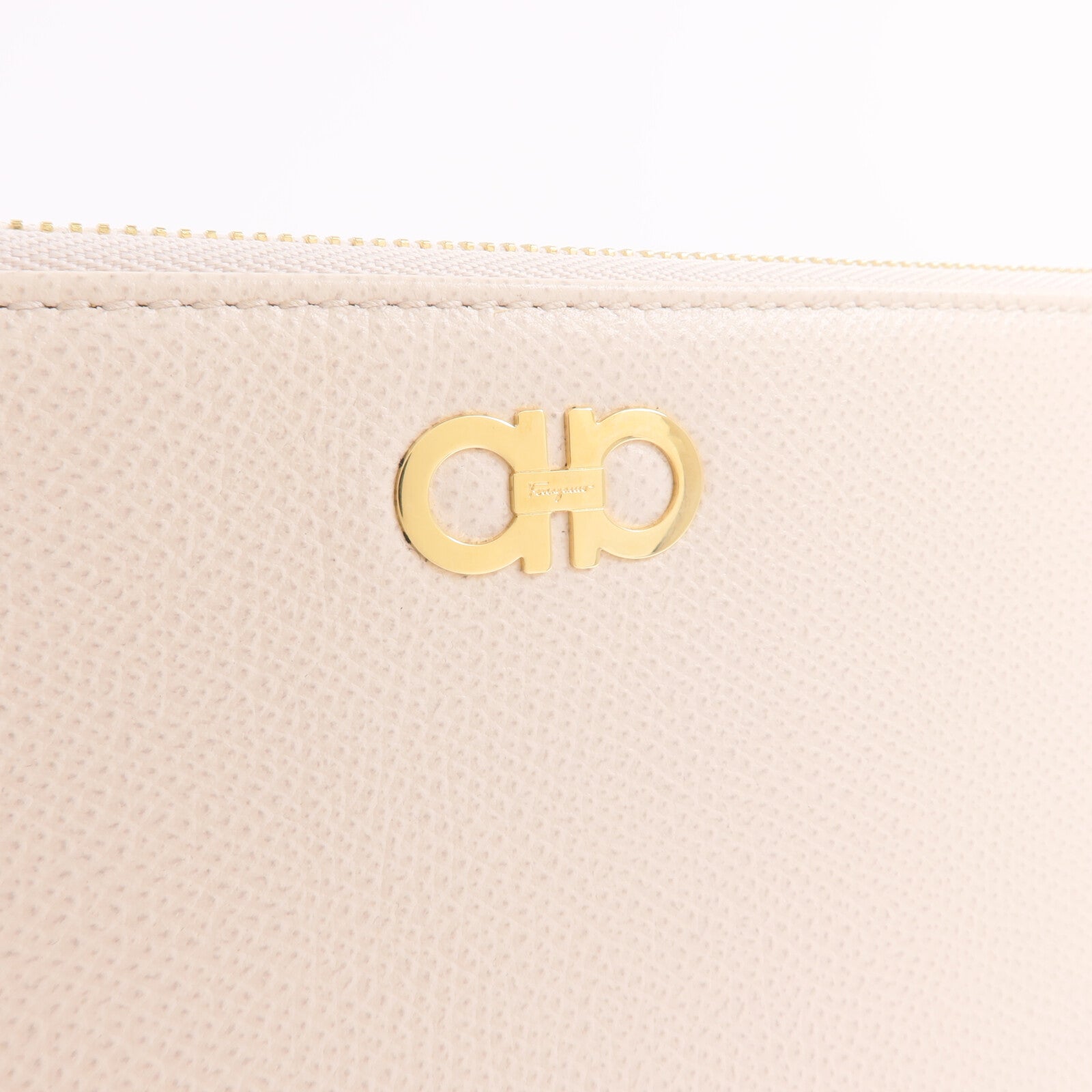 Salvatore Ferragamo 牛皮皮革Clutch/Pouch手拿包