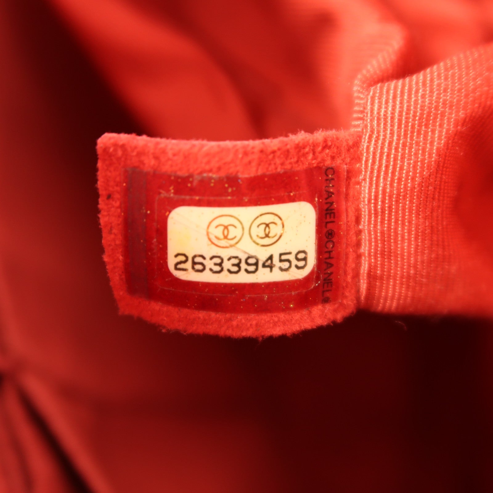 CHANEL 牛皮皮革Gabrielle Medium鏈帶肩背袋