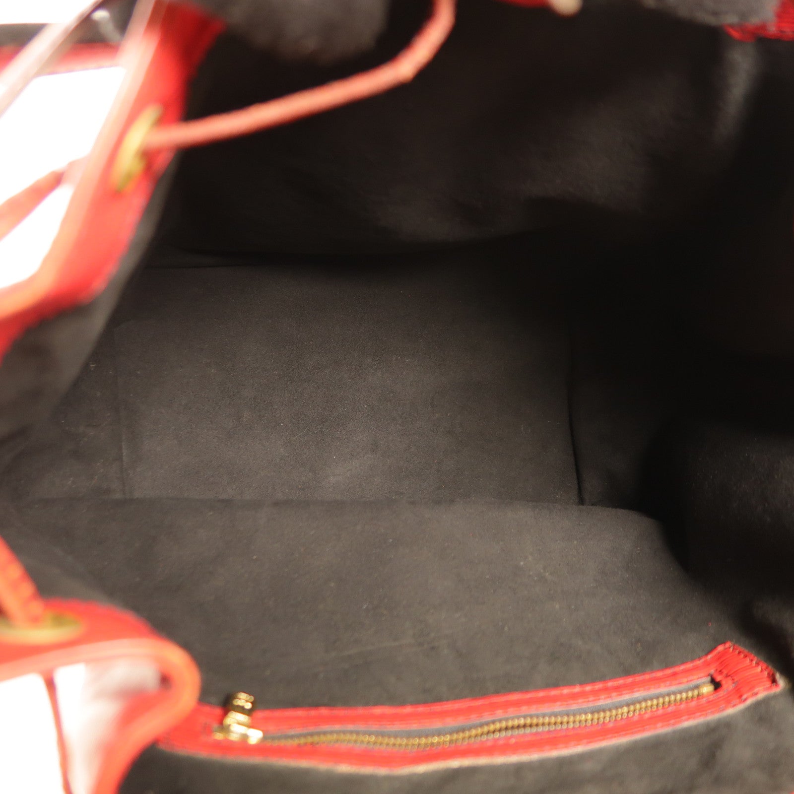 LOUIS VUITTON Epi Noe金扣肩背袋